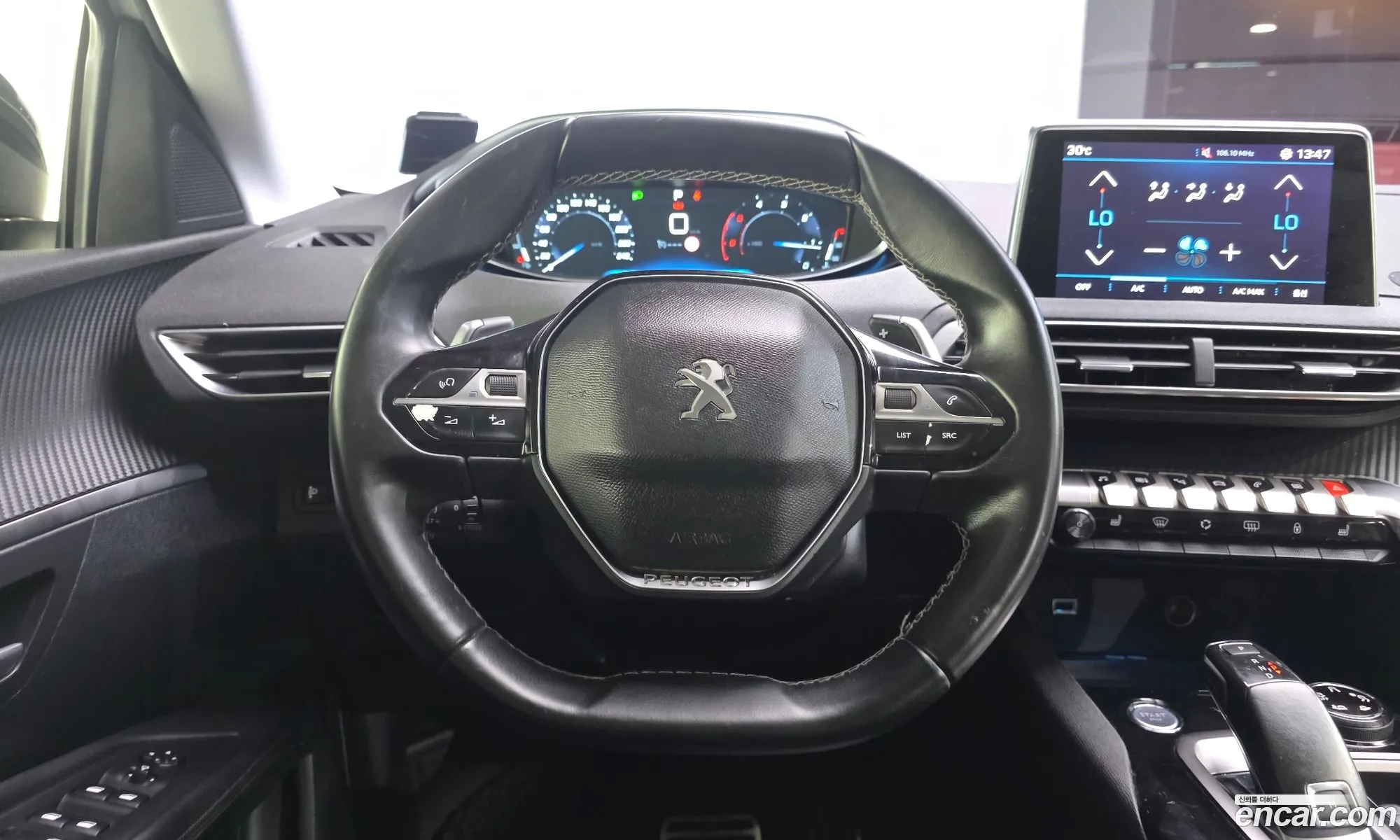 Peugeot 3008 2017 — 18