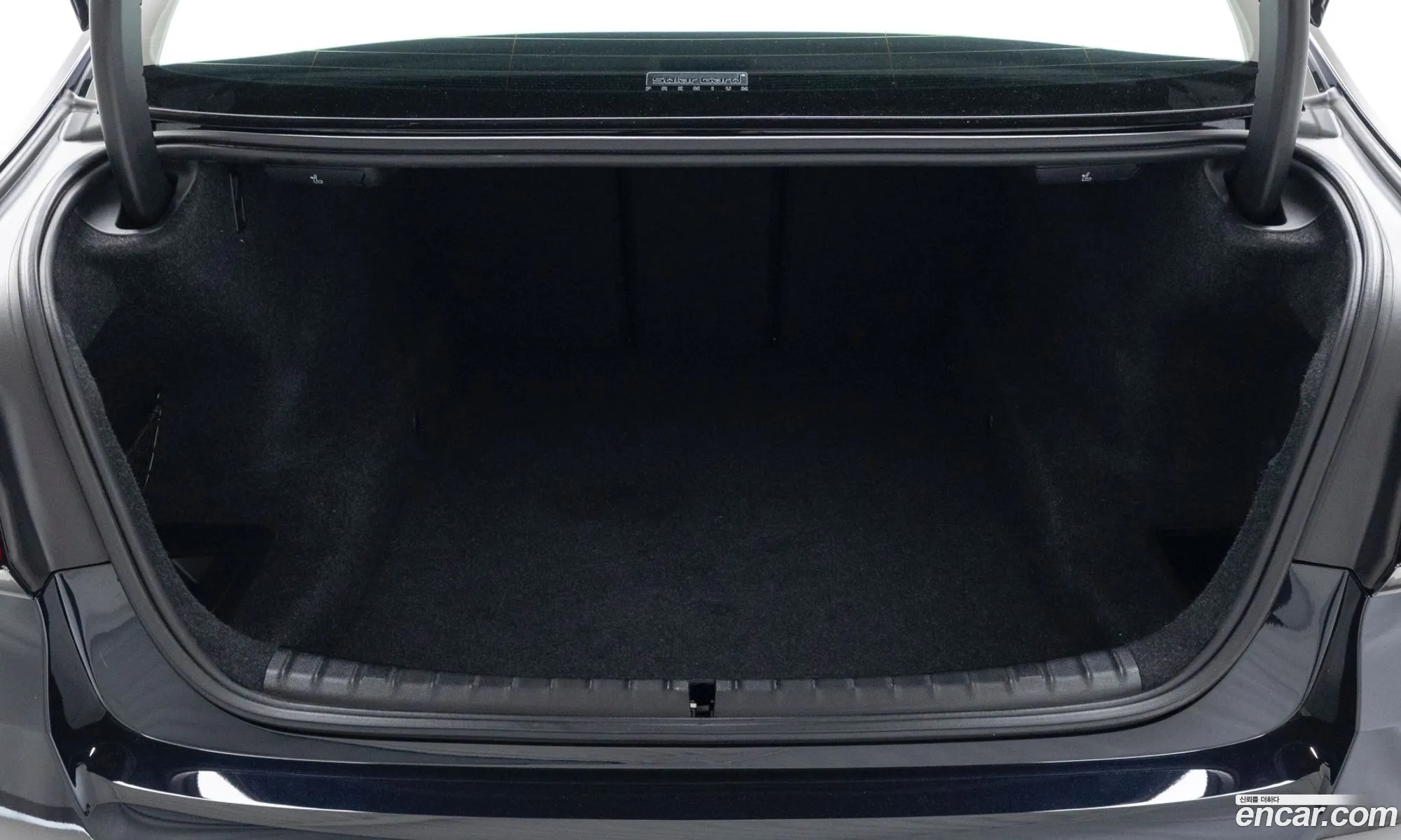 BMW 5 Series 2021 — 17