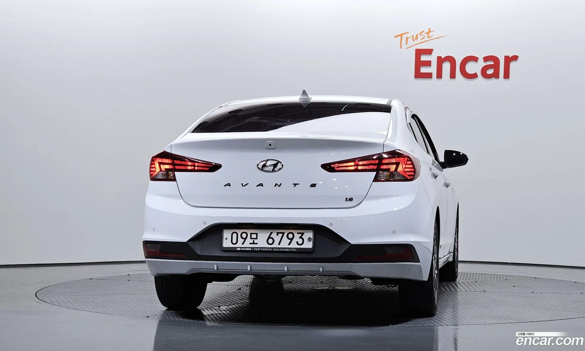 Hyundai Elantra AD 2019 — 2