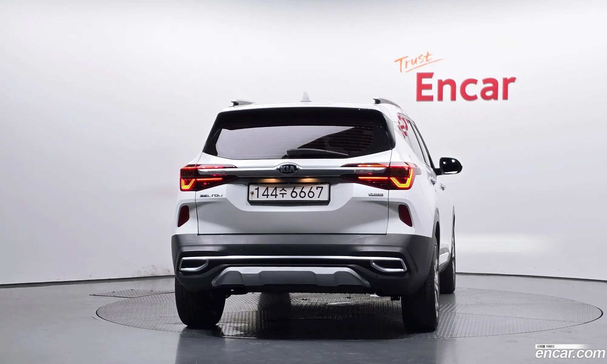 Kia Seltos 2020 KNAET812GLK047331 — 2