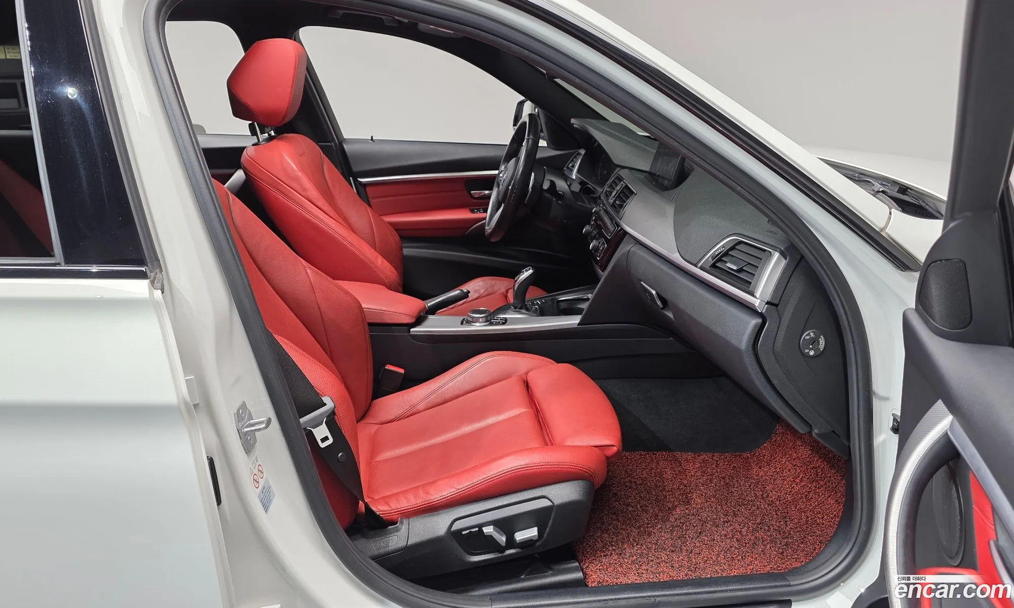 BMW 3 Series 2018 WBA8B9104JA538385 — 11