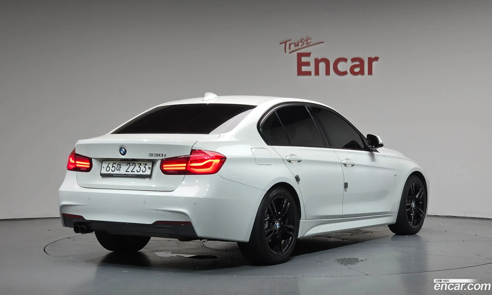 BMW 3 Series 2018 WBA8B9104JA538385 — 25