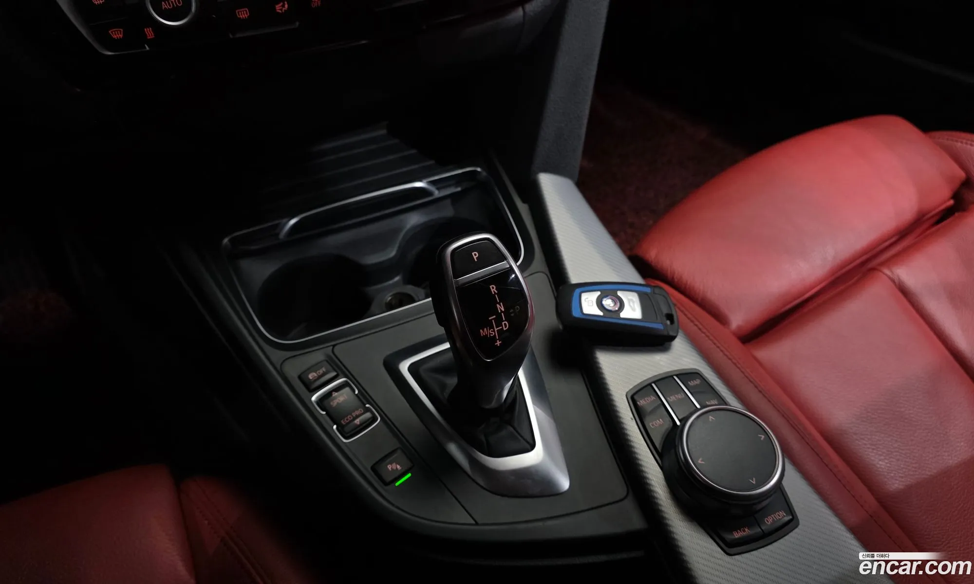 BMW 3 Series 2018 WBA8B9104JA538385 — 30