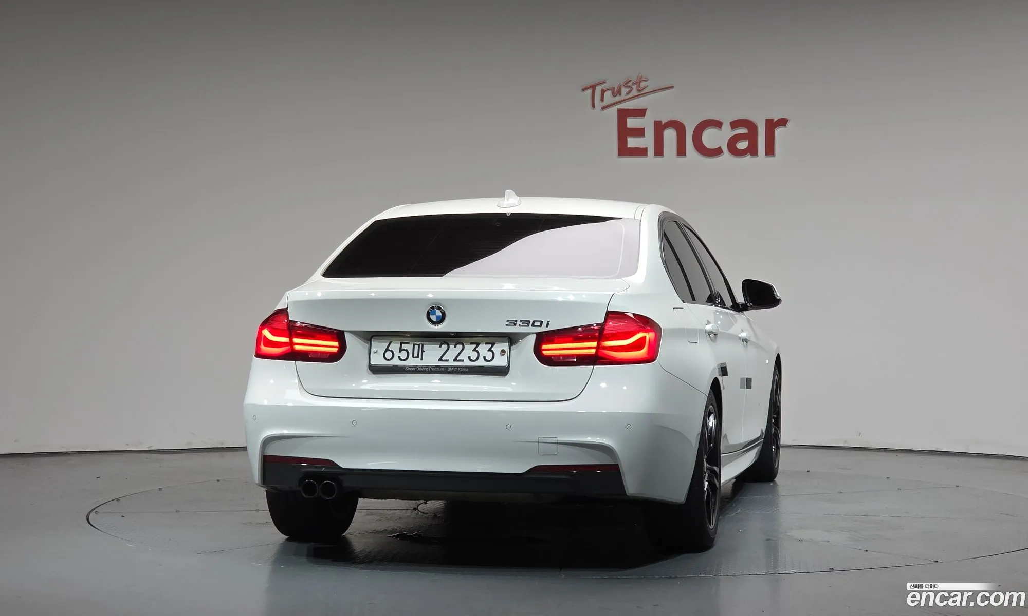 BMW 3 Series 2018 WBA8B9104JA538385 — 16