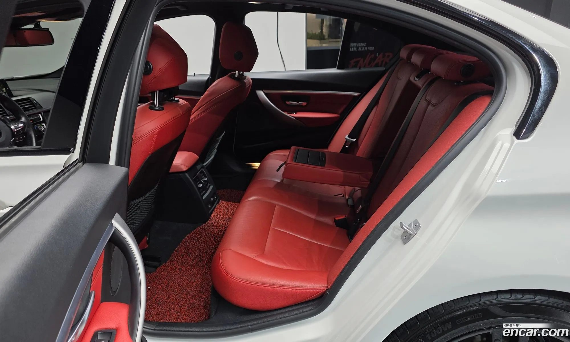 BMW 3 Series 2018 WBA8B9104JA538385 — 8