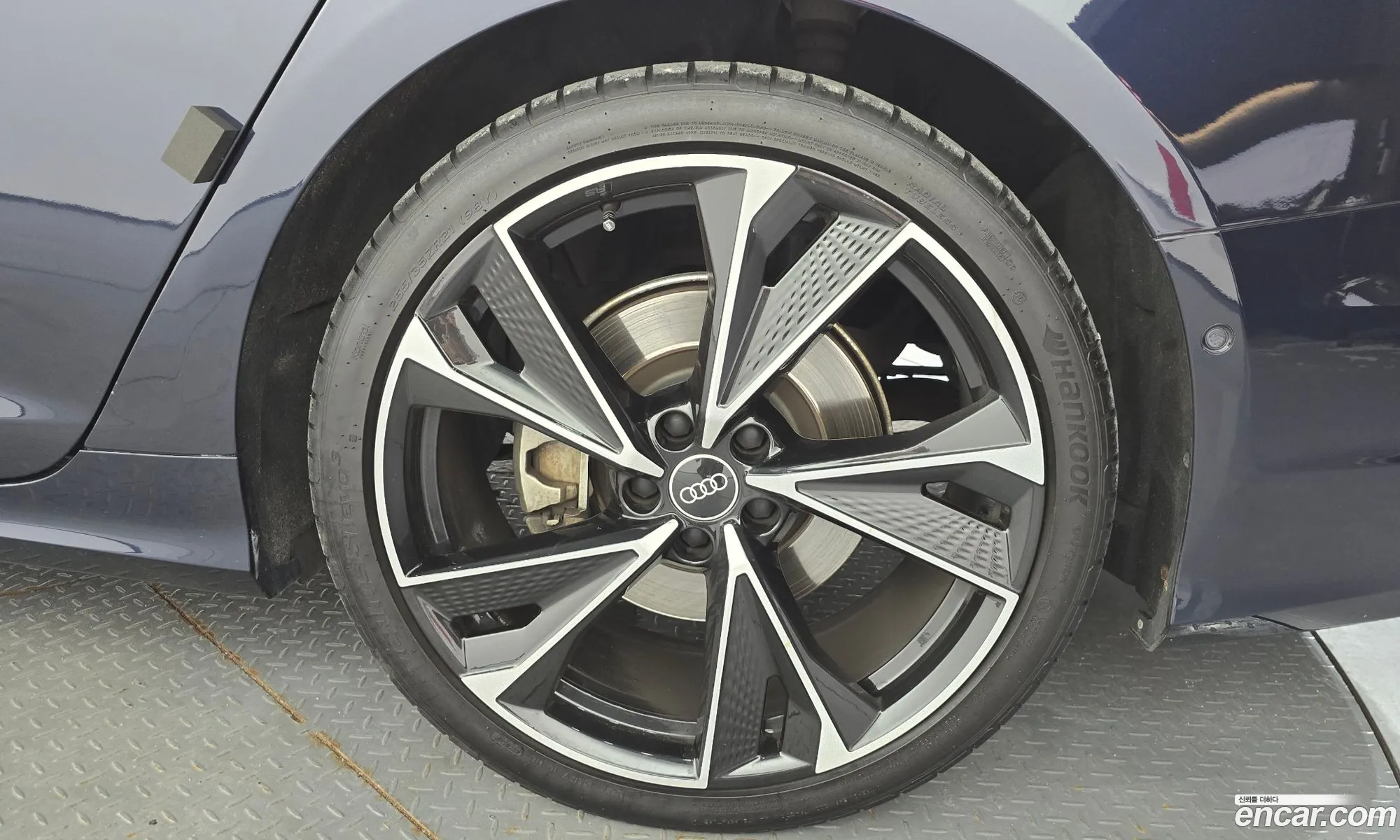 Audi A6 2023 WAUZZZF29PN014337 — 27