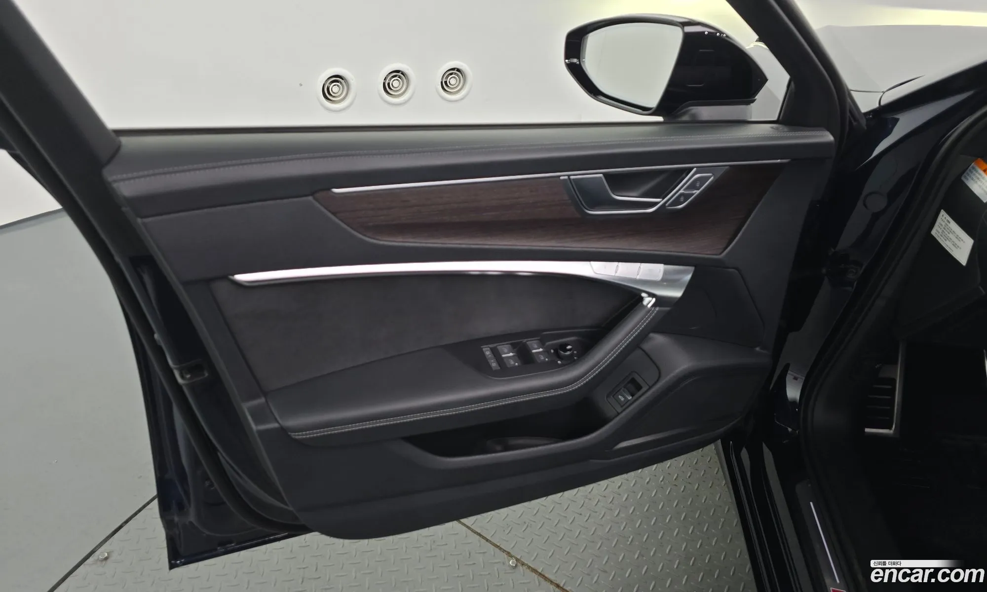 Audi A6 2023 WAUZZZF29PN014337 — 17