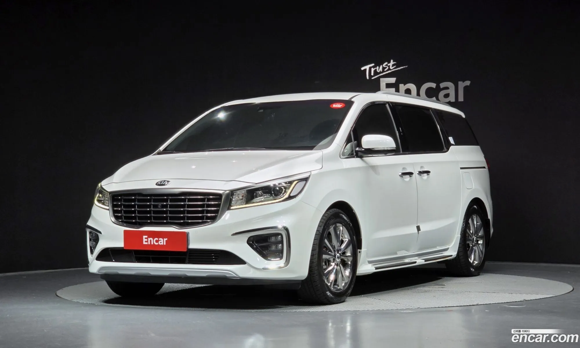Kia Carnival 2018 — 2