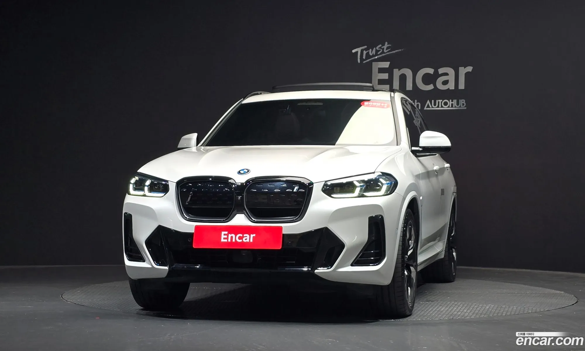 BMW iX3 2024 WBY41DU07RSF96310 — 24