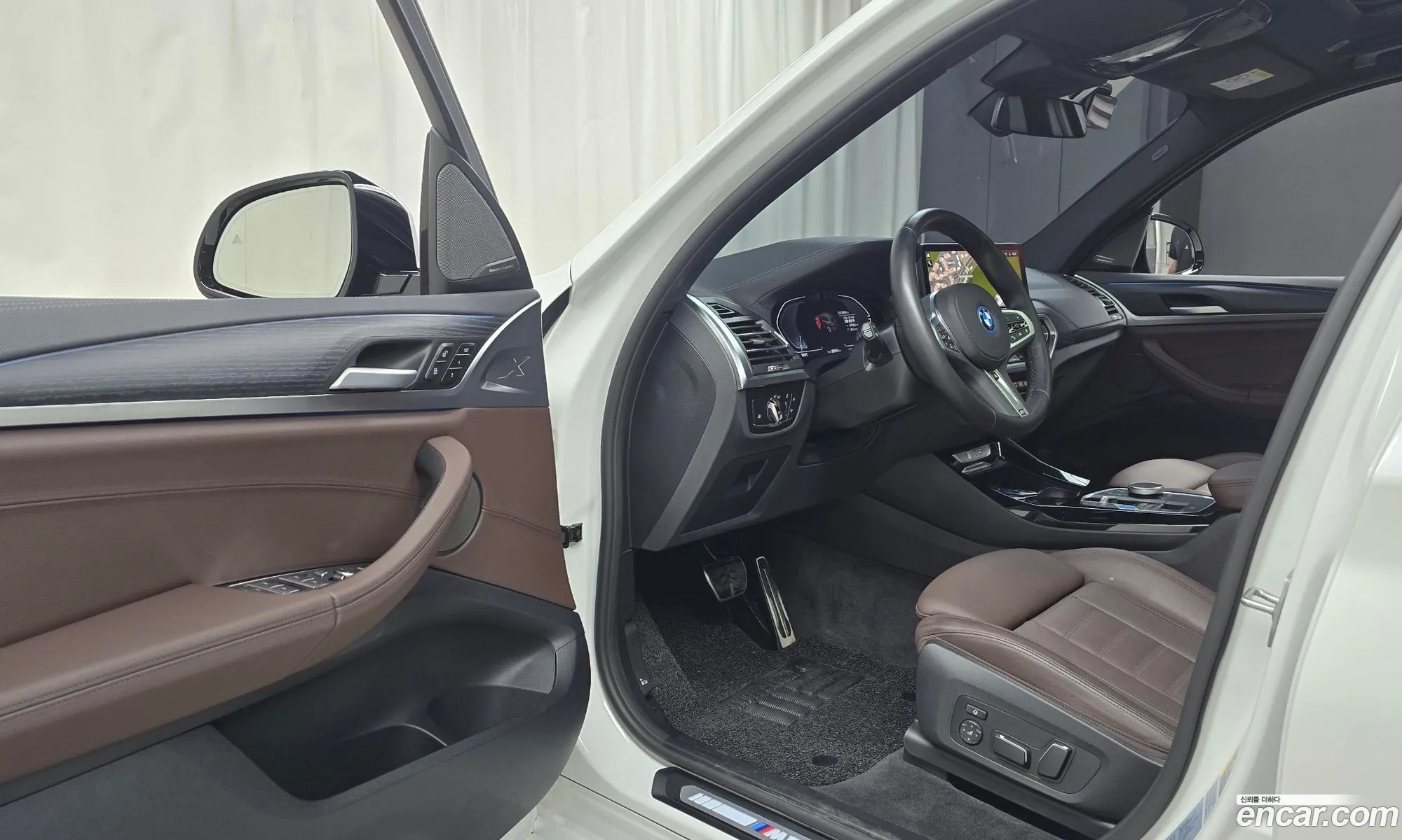 BMW iX3 2024 WBY41DU07RSF96310 — 14