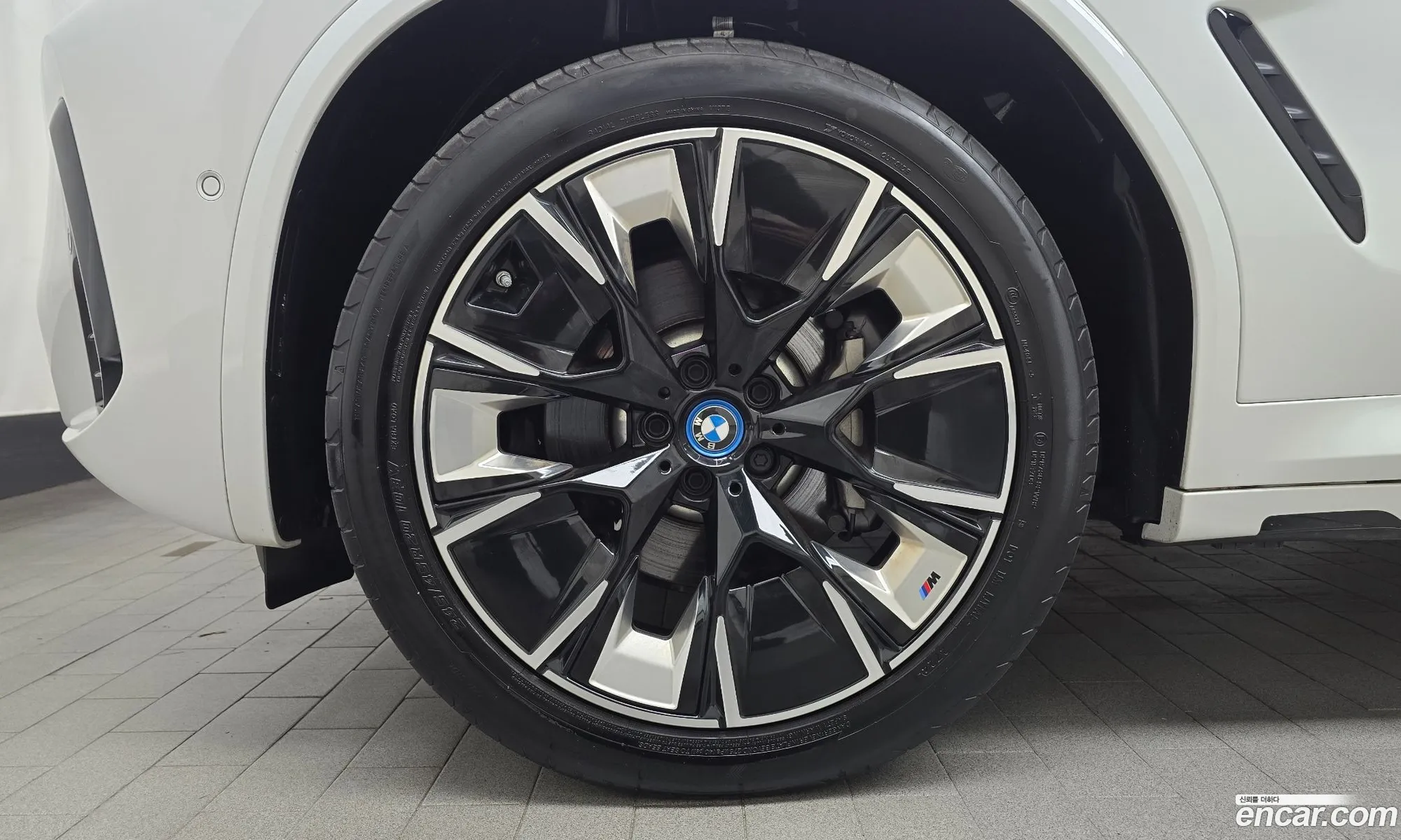 BMW iX3 2024 WBY41DU07RSF96310 — 6