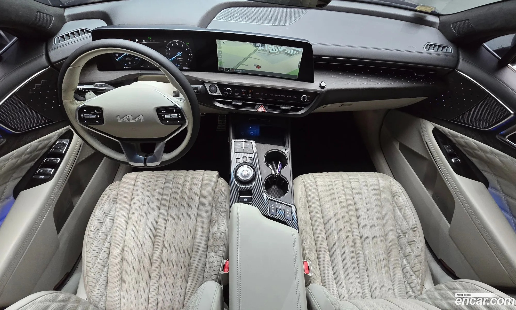 Kia K8 Hybrid 2022 — 4