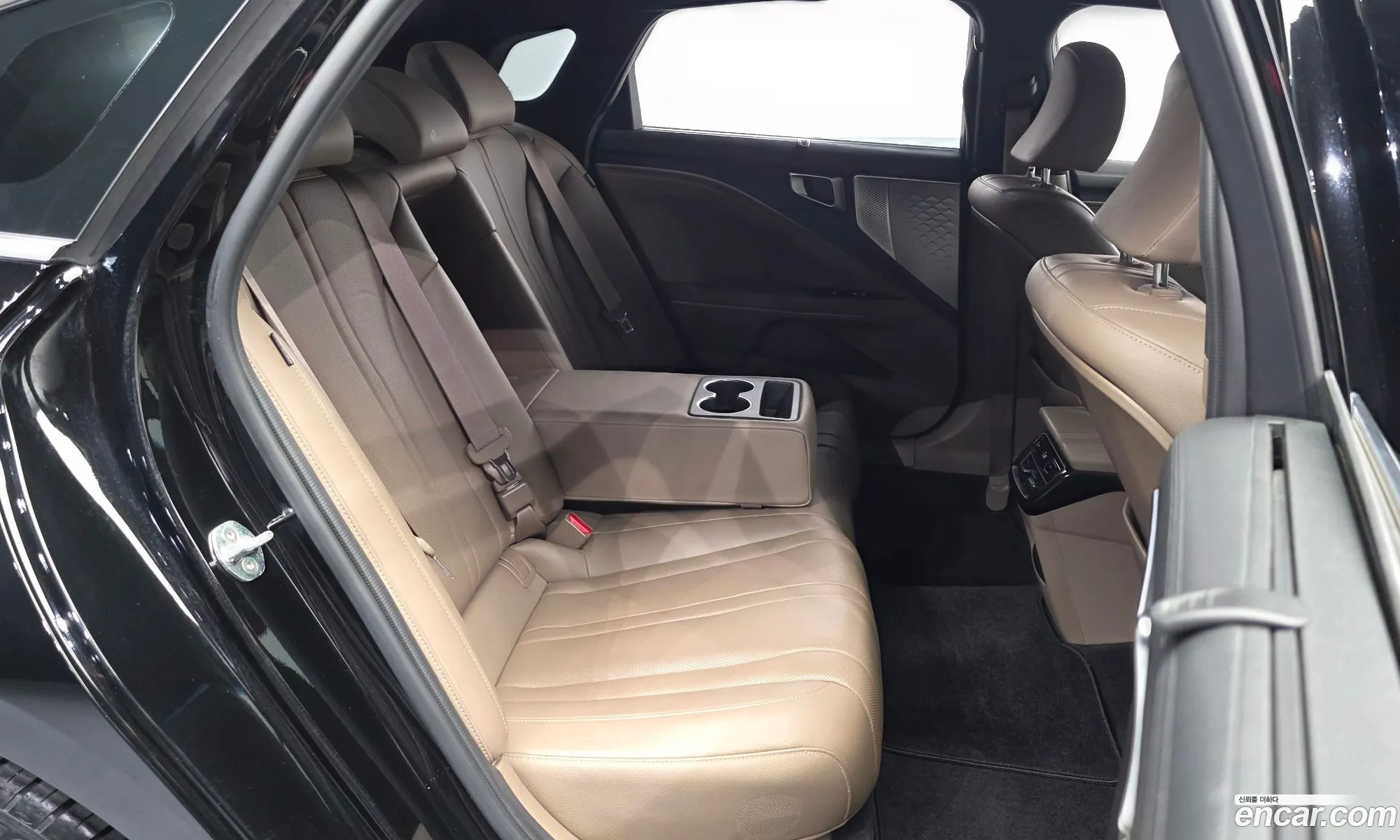 Kia K8 2021 KNAM241BBNA014061 — 14