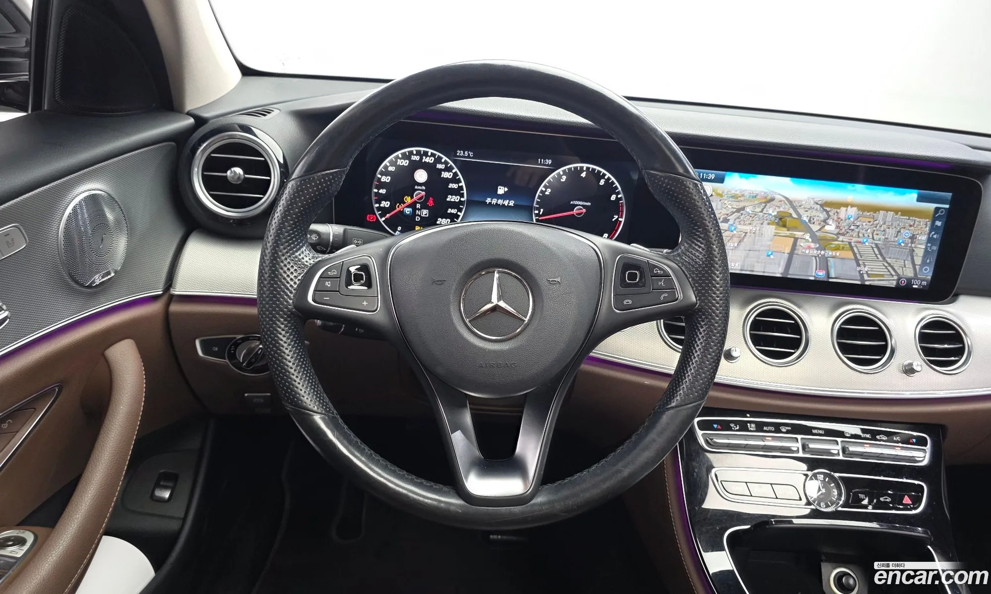 Mercedes-Benz E-Class W213 2016 WDDZF4JB5HA050191 — 13