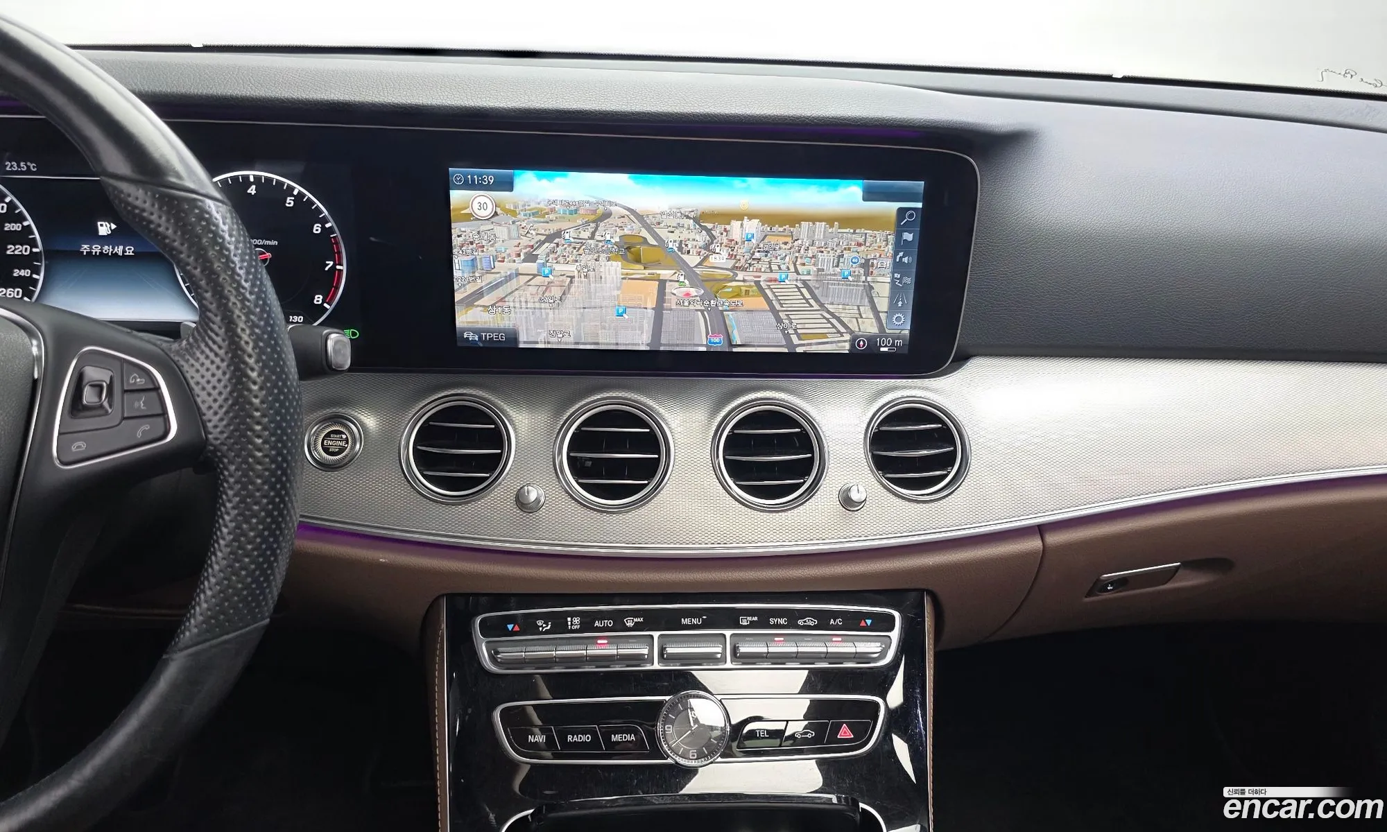 Mercedes-Benz E-Class W213 2016 WDDZF4JB5HA050191 — 20