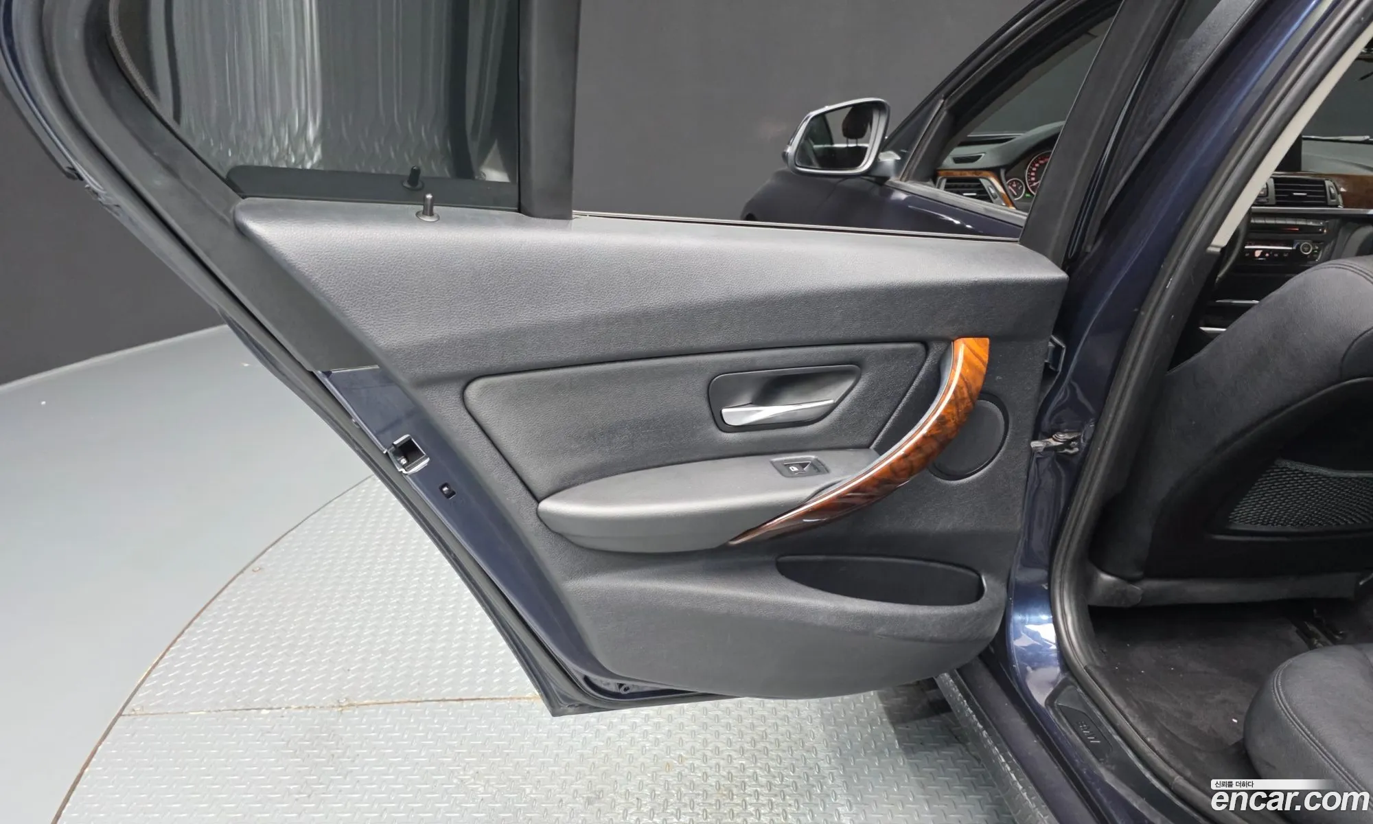 BMW 3 Series 2014 WBA3B1102EK094032 — 3