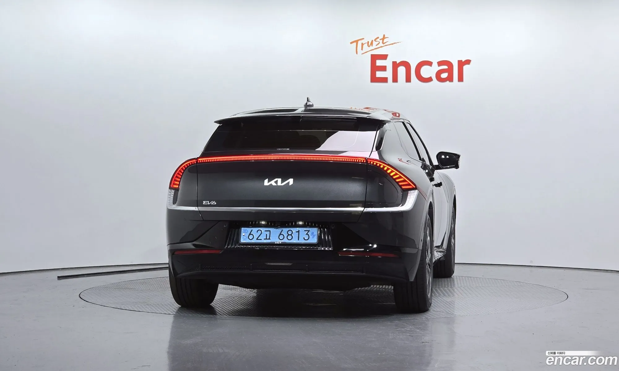Kia EV6 2023 KNAC381AFPA611126 — 3