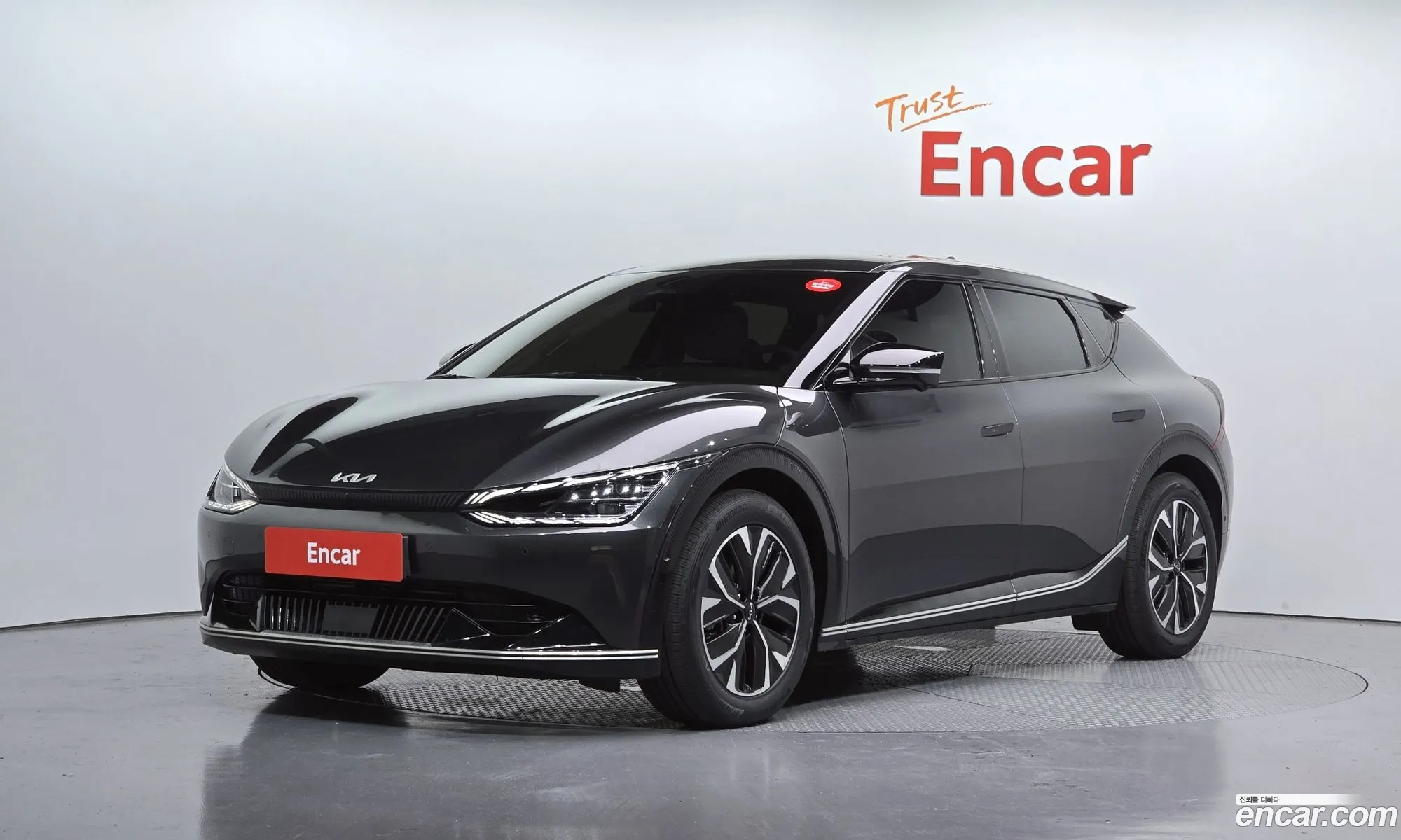 Kia EV6 2023 KNAC381AFPA611126 — 2