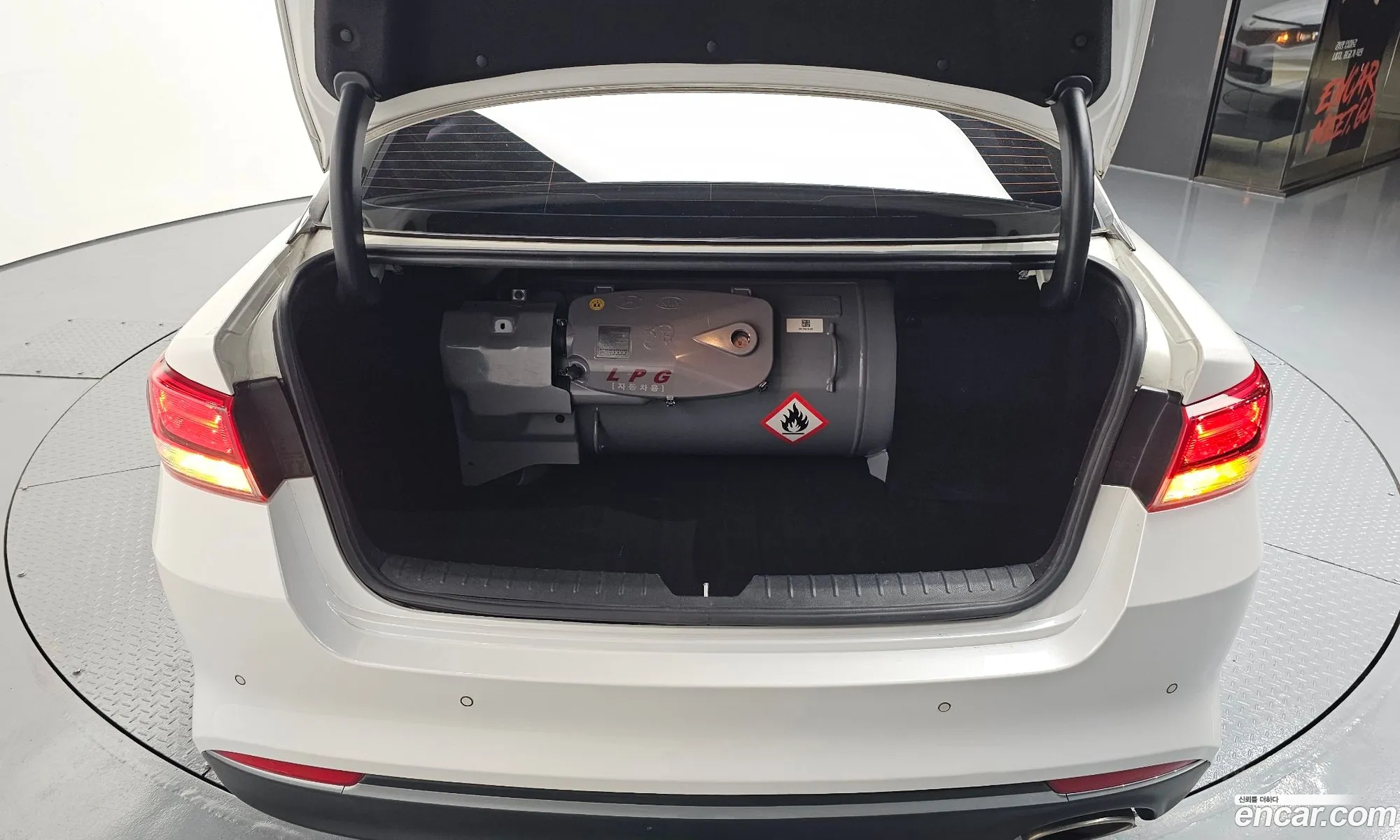 Kia K5 2017 KNAGT416BHA171336 — 27