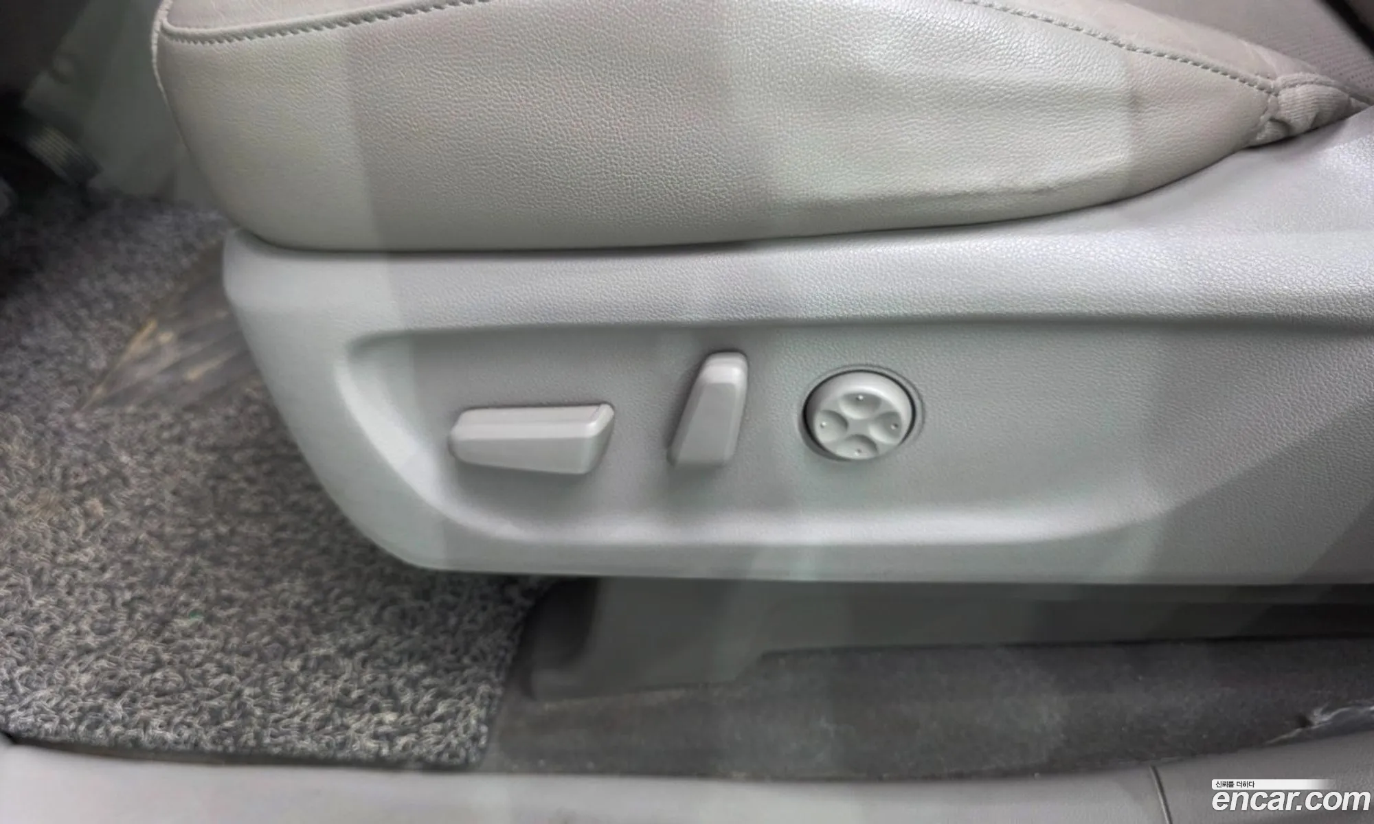Kia Carnival 2018 KNAME811BKS446784 — 21