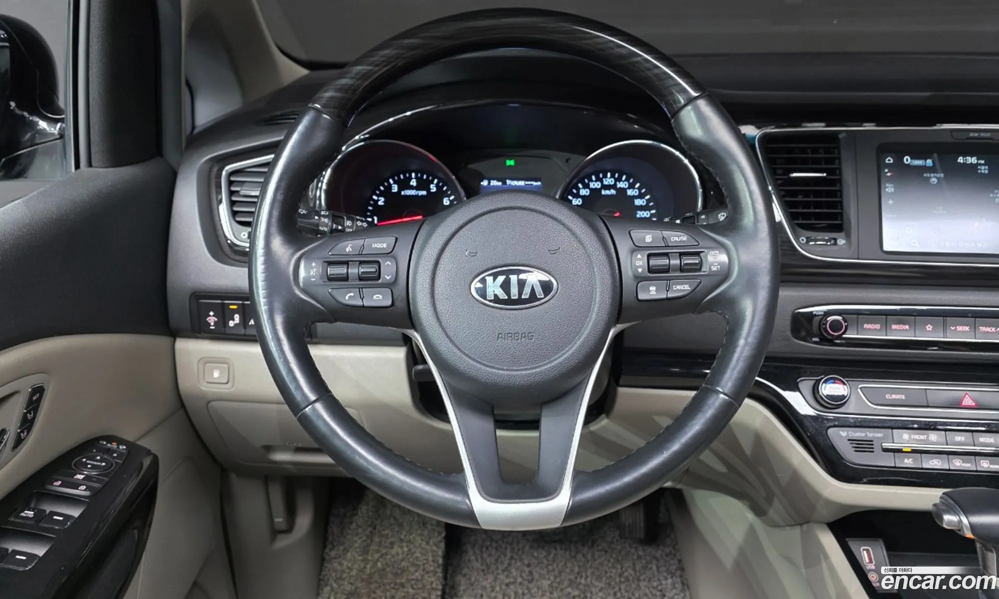 Kia Carnival 2018 KNAME811BKS446784 — 14