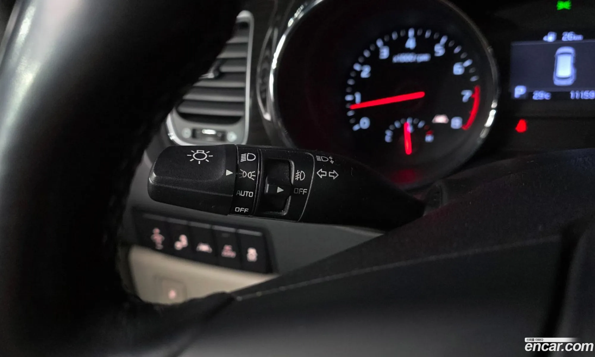 Kia Carnival 2018 KNAME811BKS446784 — 30