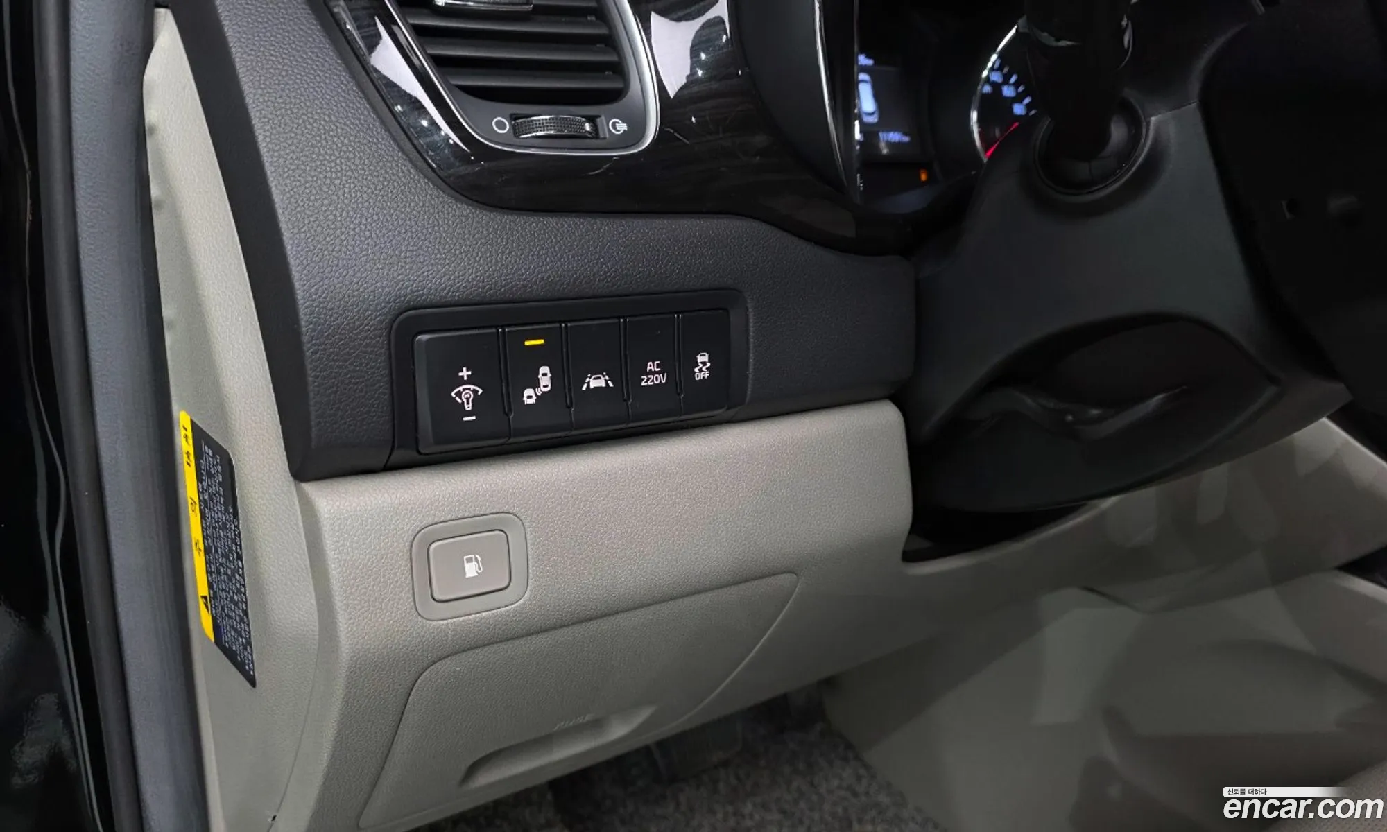 Kia Carnival 2018 KNAME811BKS446784 — 35