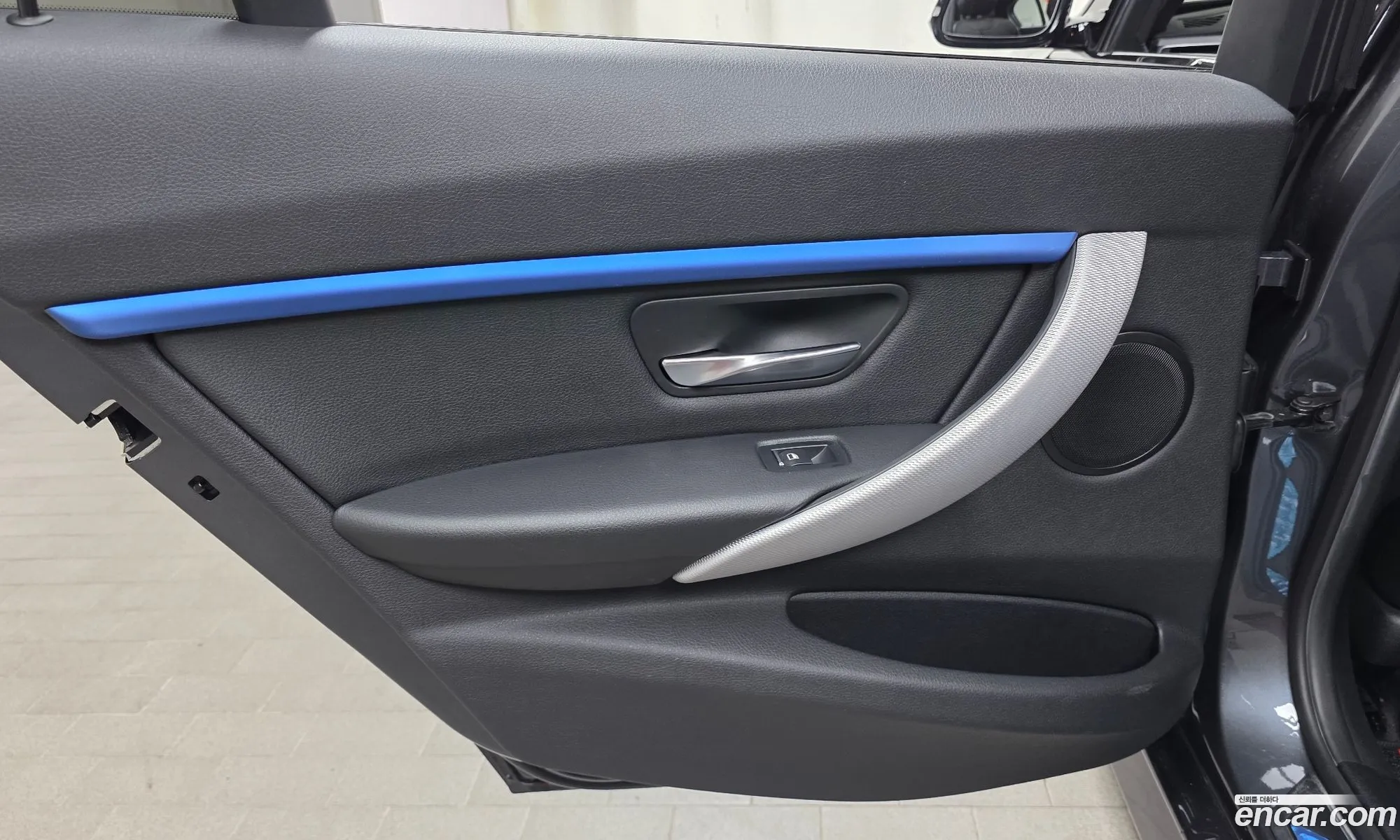 BMW 3 Series 2016 WBA8A9103GK759952 — 29
