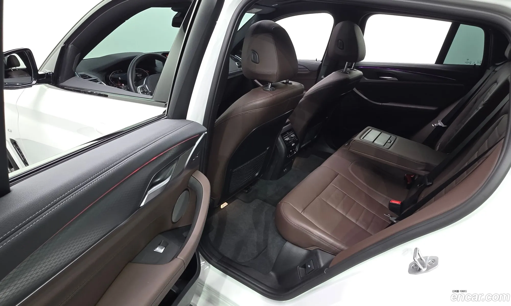 BMW X4 2025 WBA21DT04S9Z46994 — 31