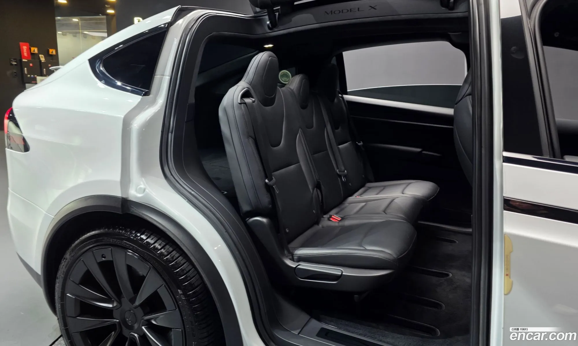 Tesla Model X 2023 — 4