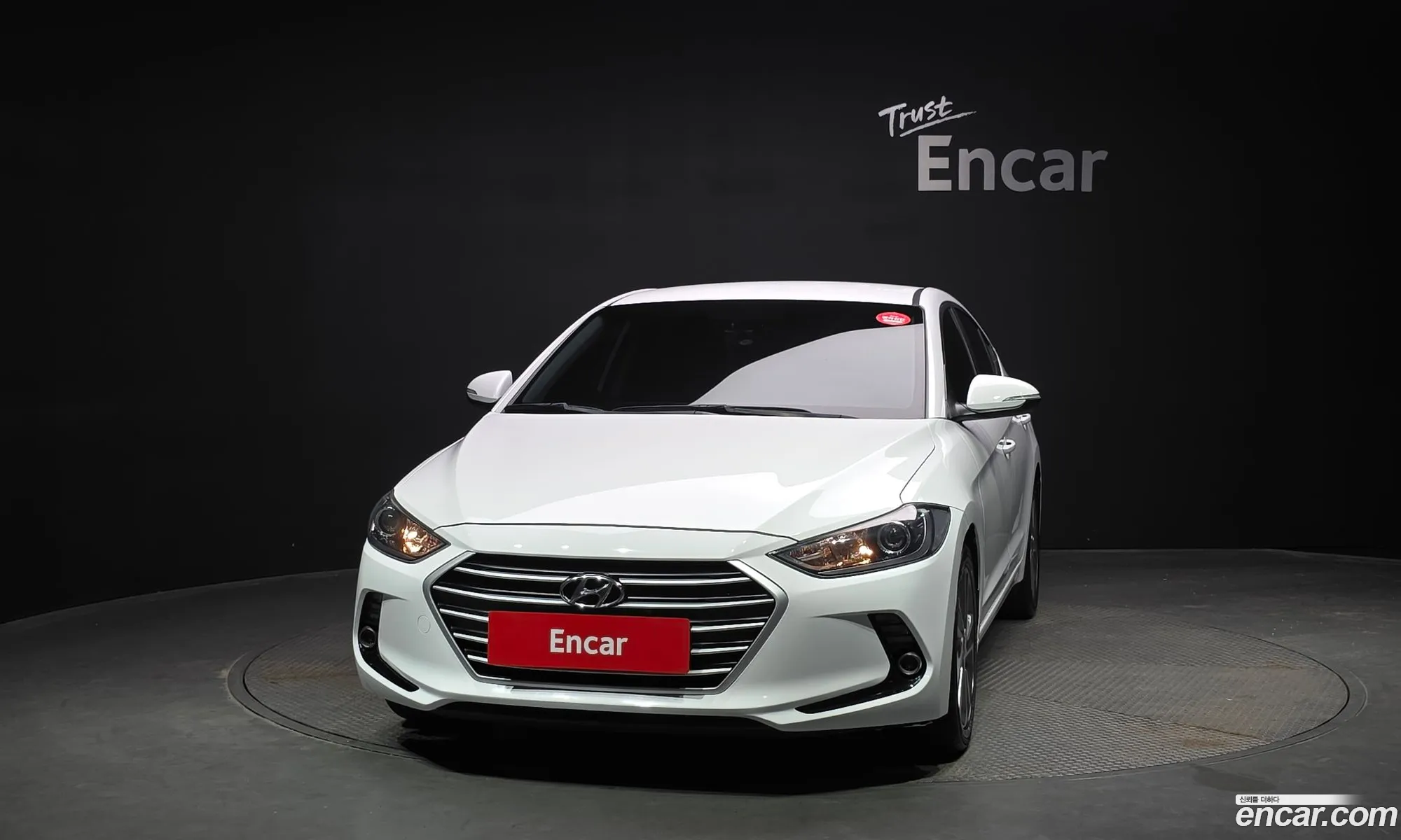 Hyundai Elantra AD 2018 KMHD641DBJU683136 — 2