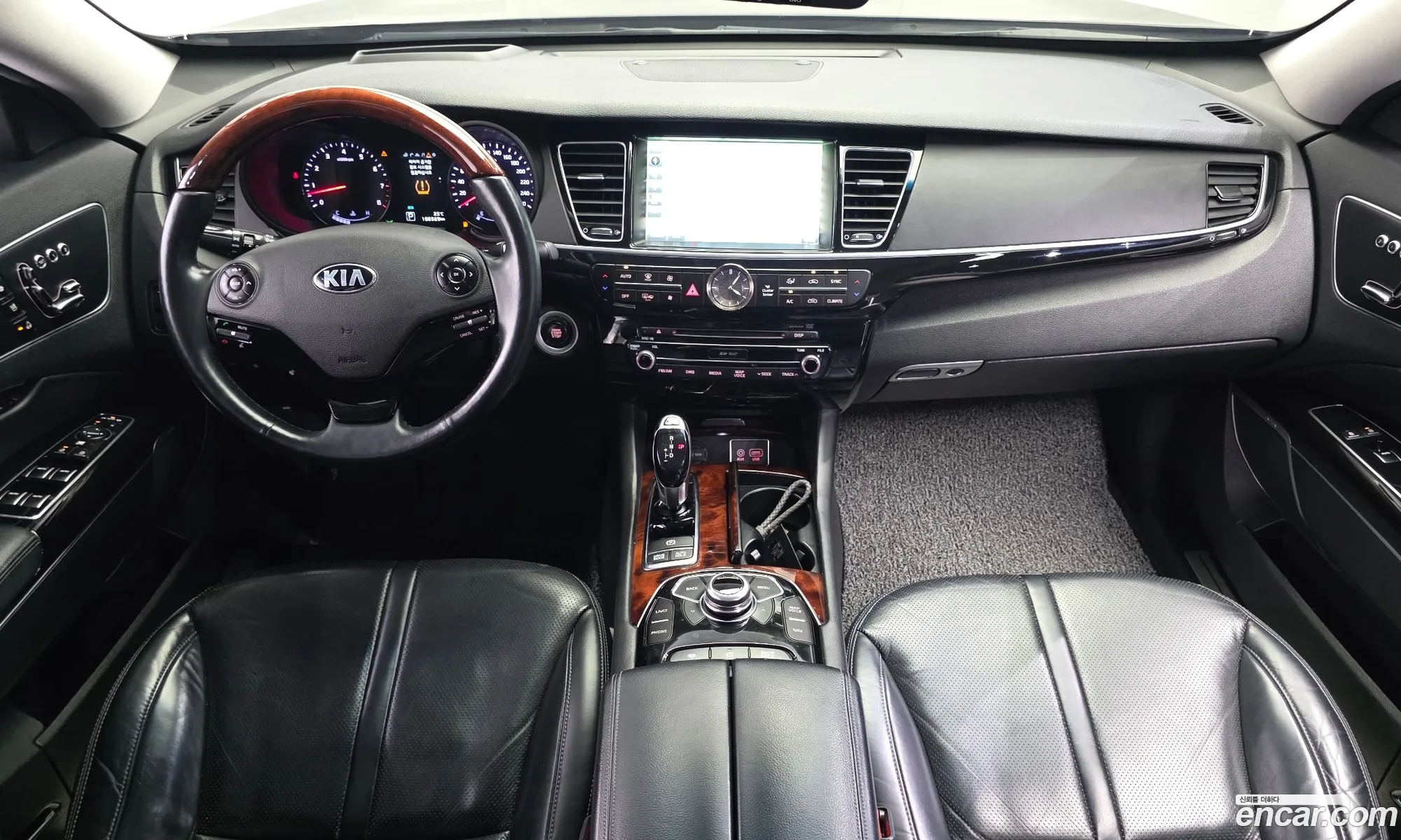 Kia K9 2016 KNALU411BGS034712 — 4