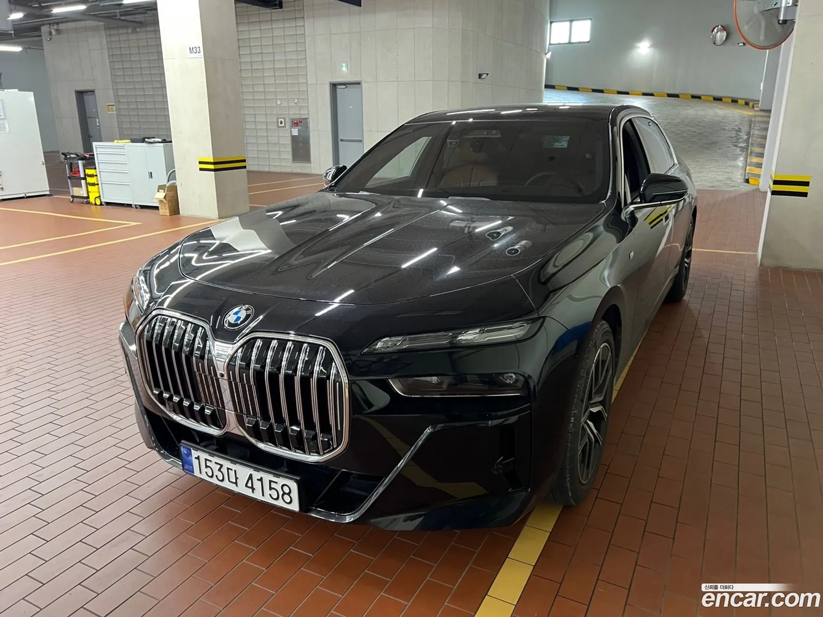 BMW 7 Series 2023 — 6
