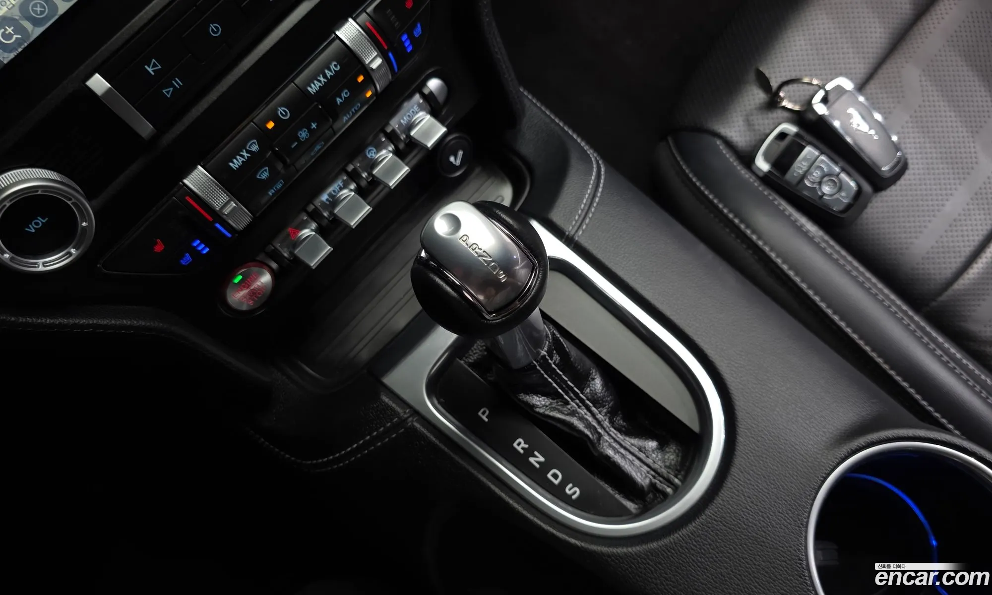Ford Mustang 2019 1FA6P8TH0K5202998 — 4