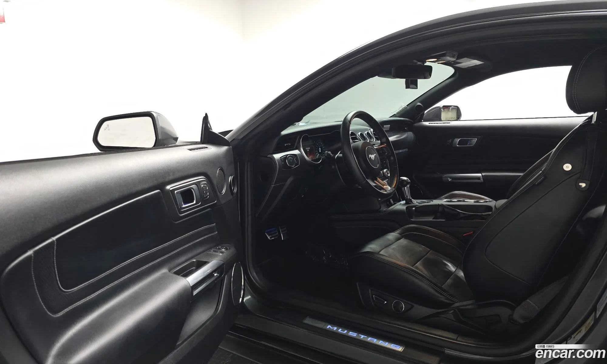 Ford Mustang 2019 1FA6P8TH0K5202998 — 18