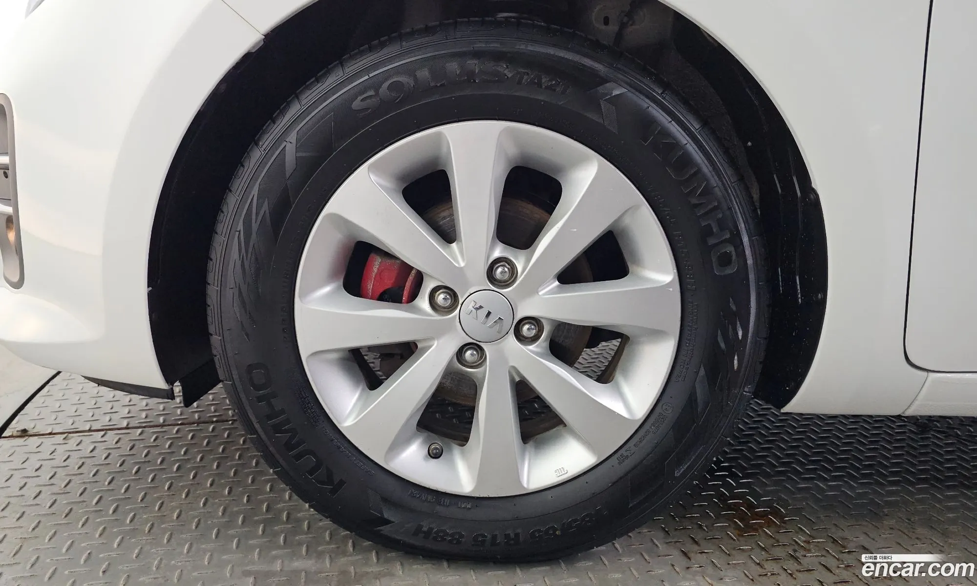 Kia Pride 2015 — 3
