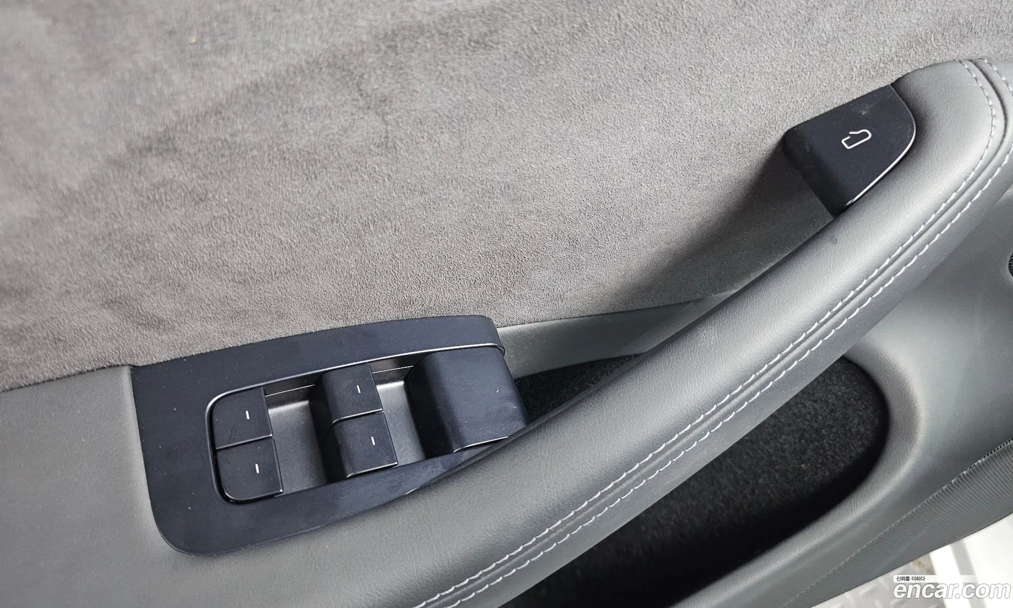 Tesla Model 3 2024 LRW3E7EK111111111 — 26