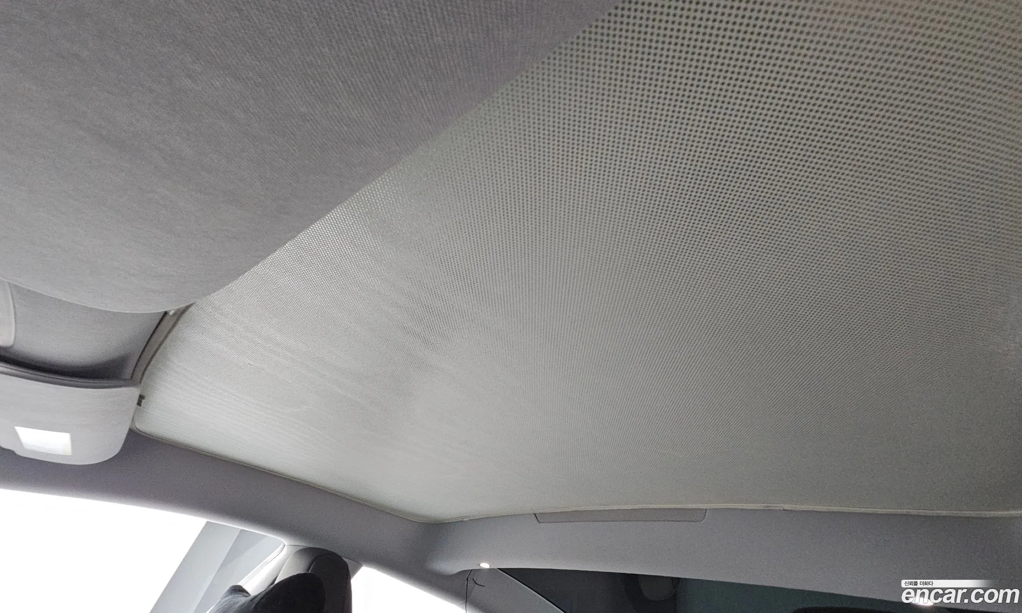 Tesla Model 3 2024 LRW3E7EK111111111 — 24