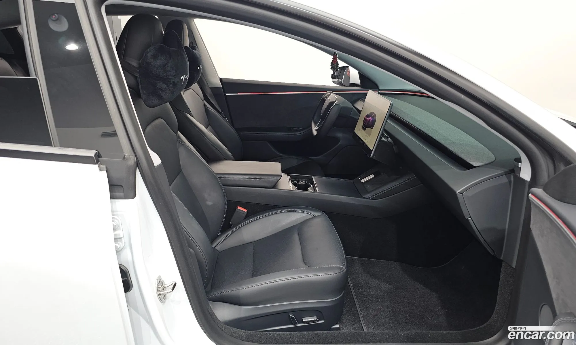 Tesla Model 3 2024 LRW3E7EK111111111 — 15