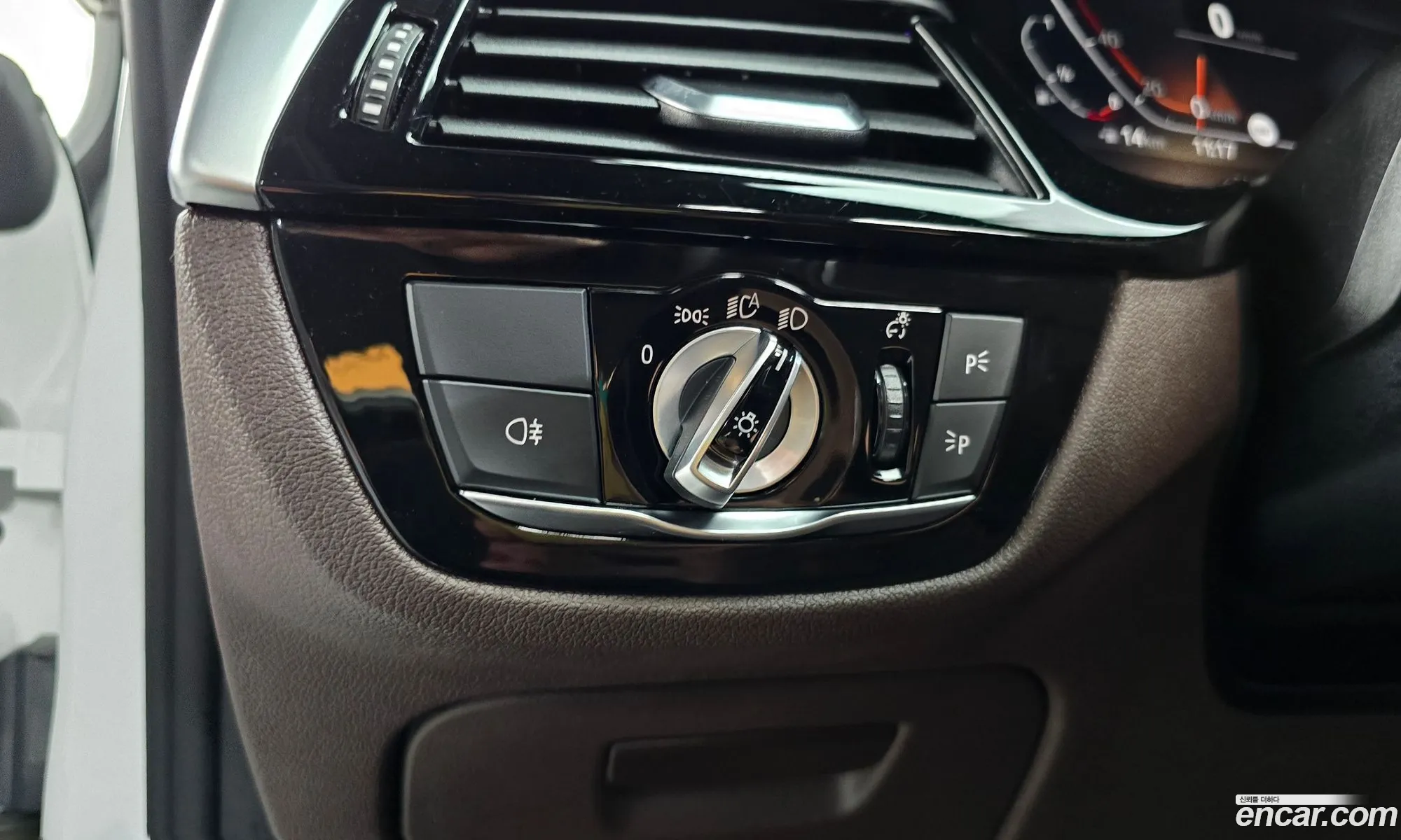 BMW 6 Series GT 2020 — 27