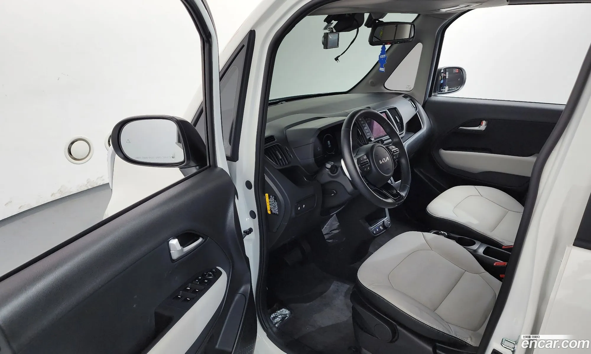 Kia Kia Ray EV 2024 — 4
