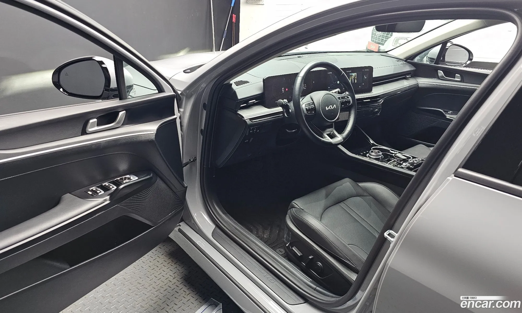 Kia K5 2026 KNAG741BBTA477529 — 23