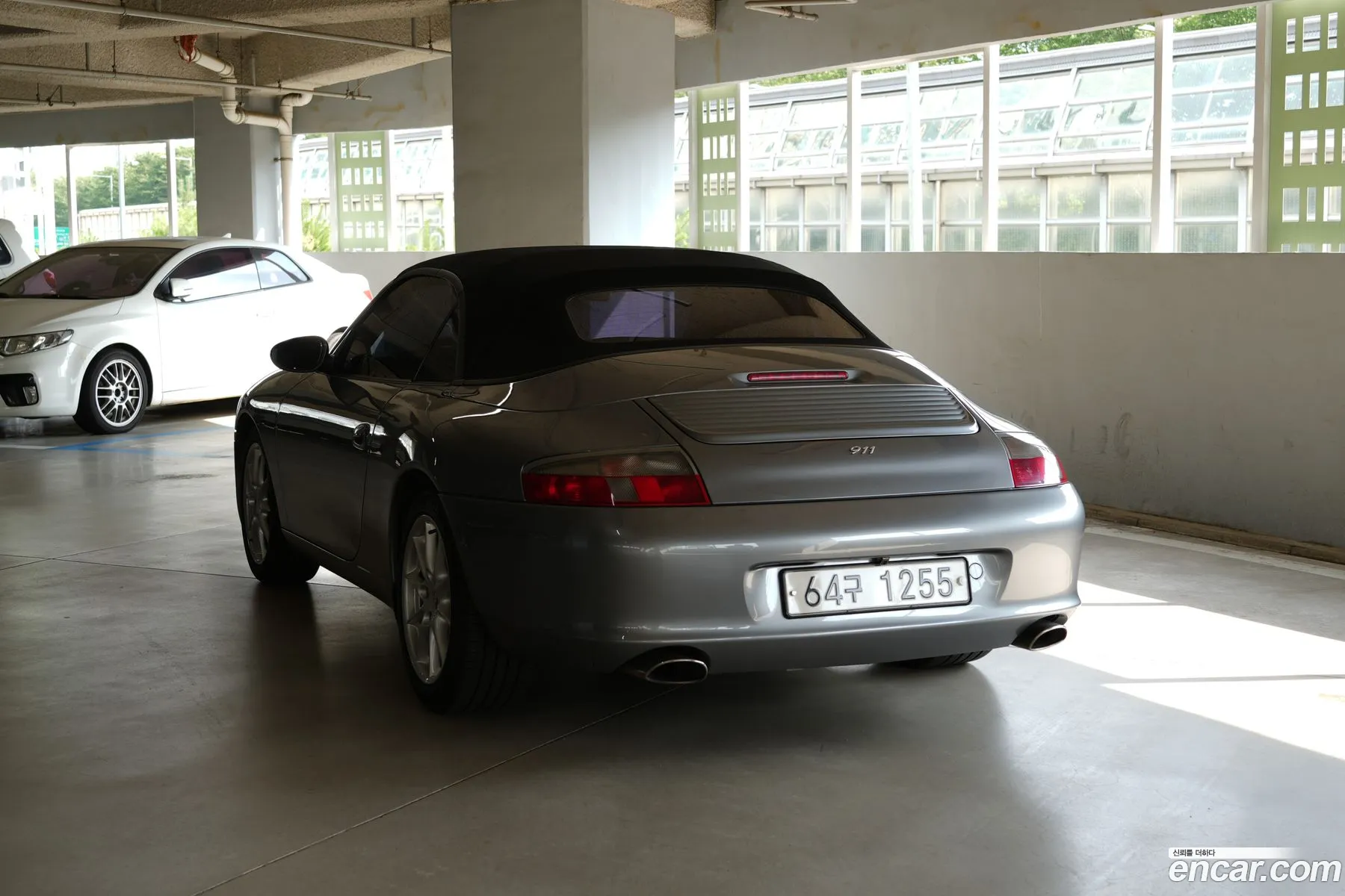 Porsche 911 2004 — 2