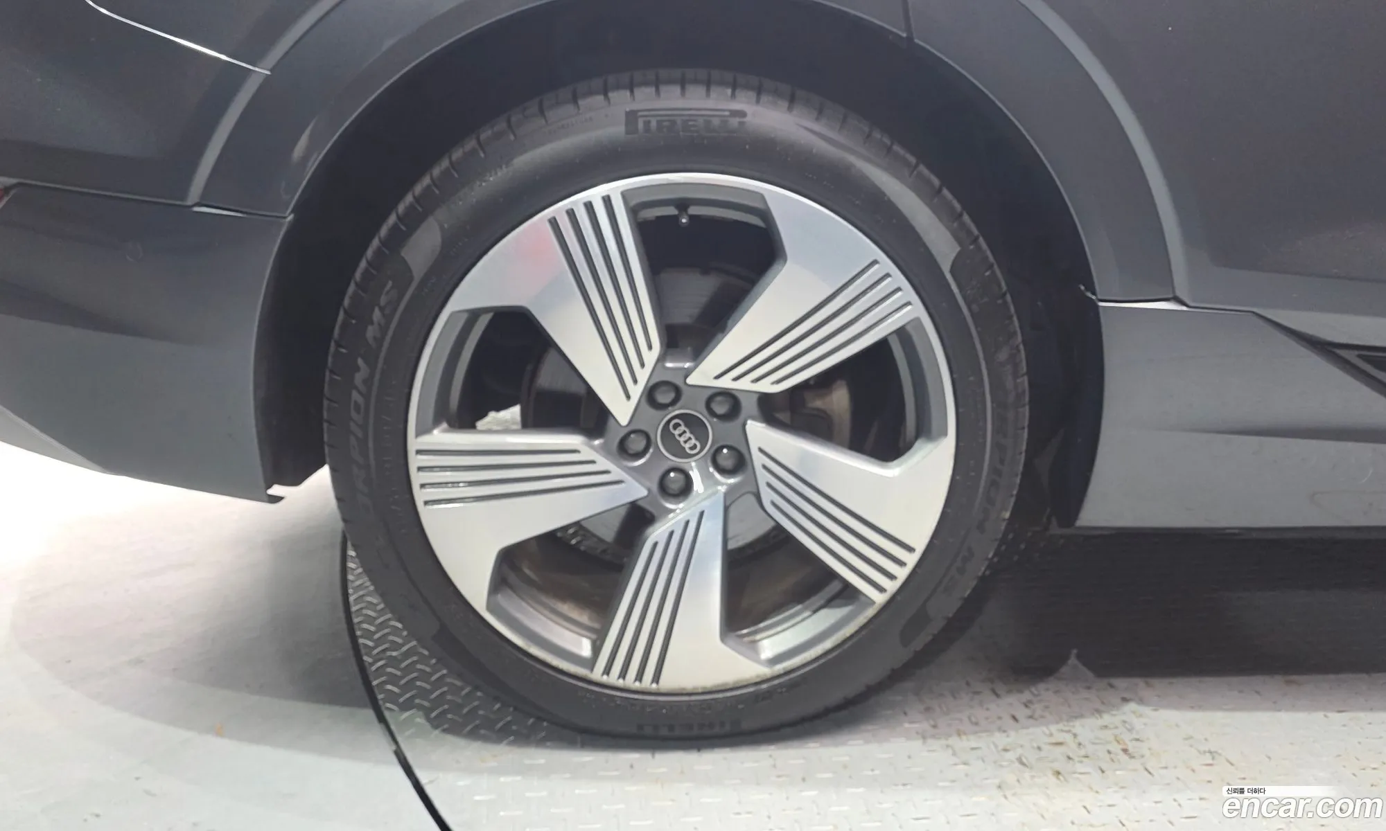 Audi e-tron 2021 WAUZZZGE111111111 — 17