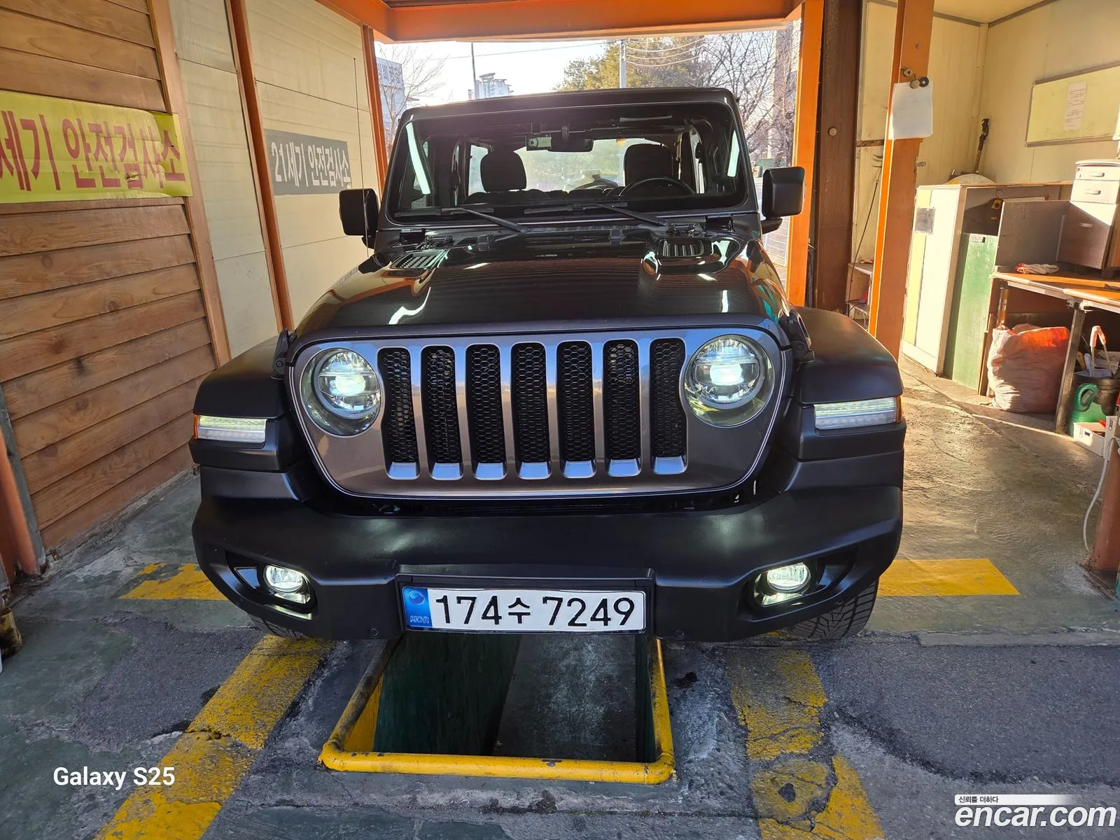 Jeep Wrangler 2021 — 3