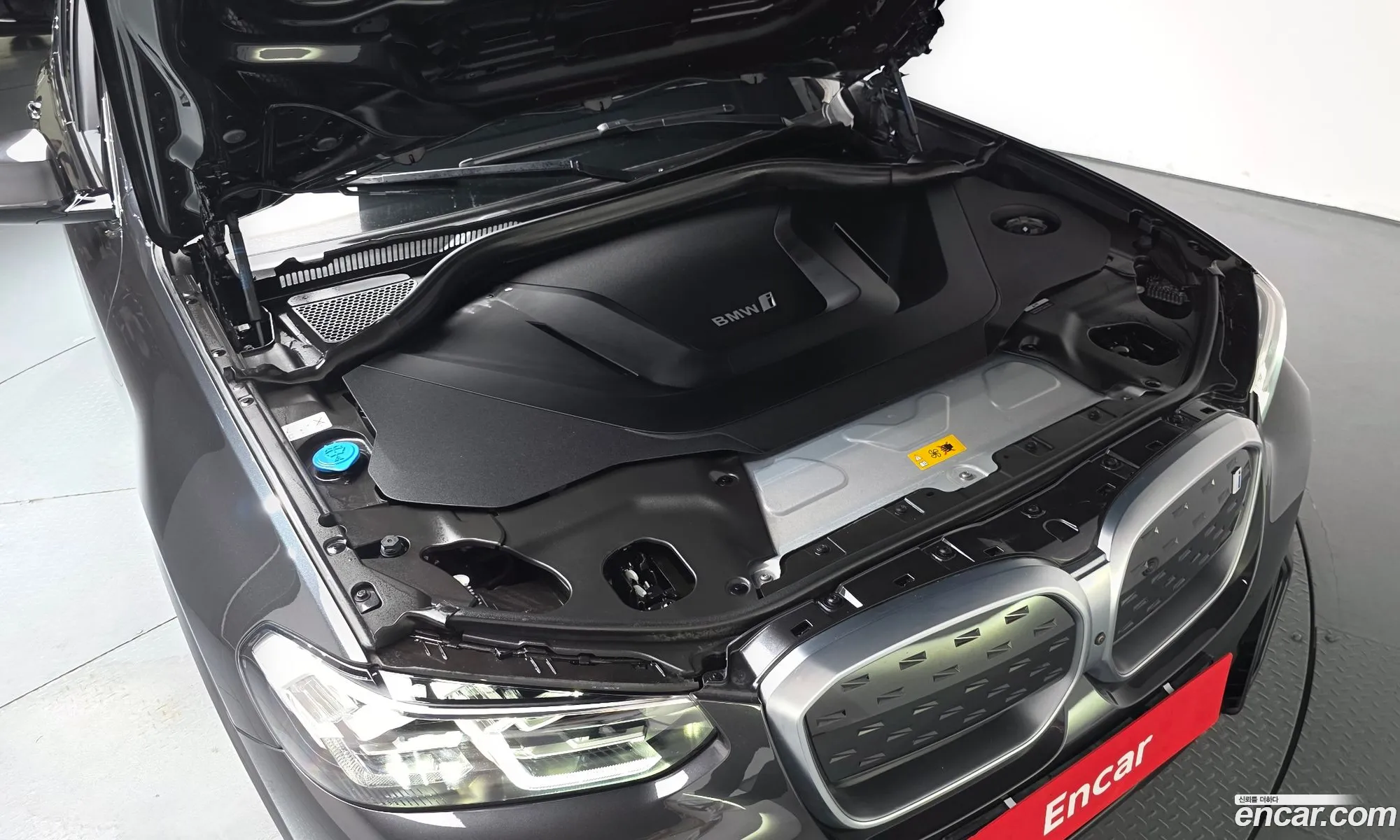 BMW iX3 2022 — 32