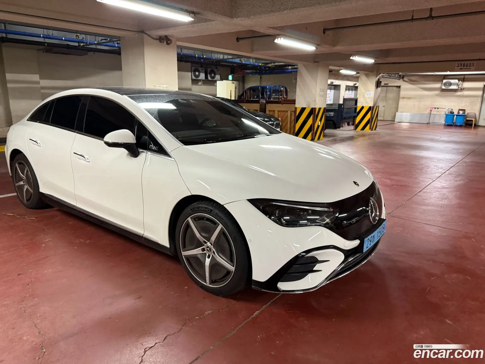 Mercedes-Benz EQE SUV X294 2023 — 10