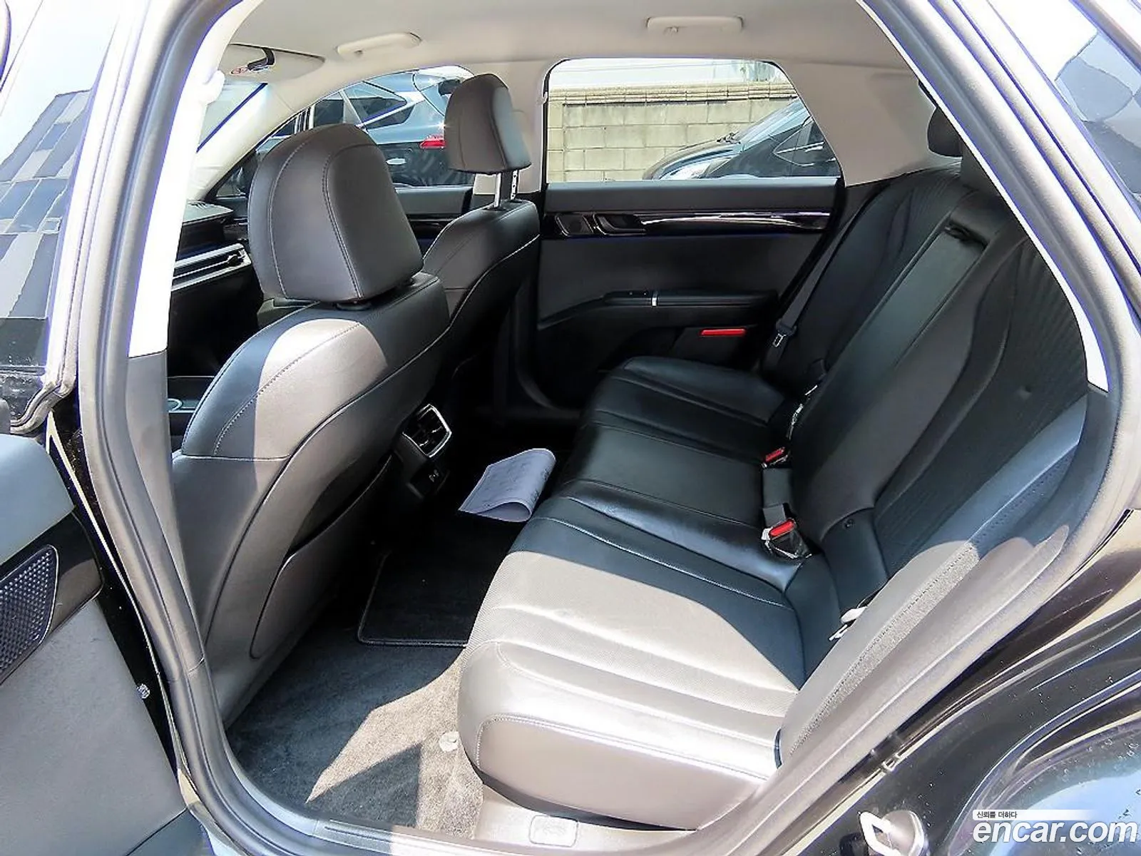 Hyundai Grandeur 2023 — 14