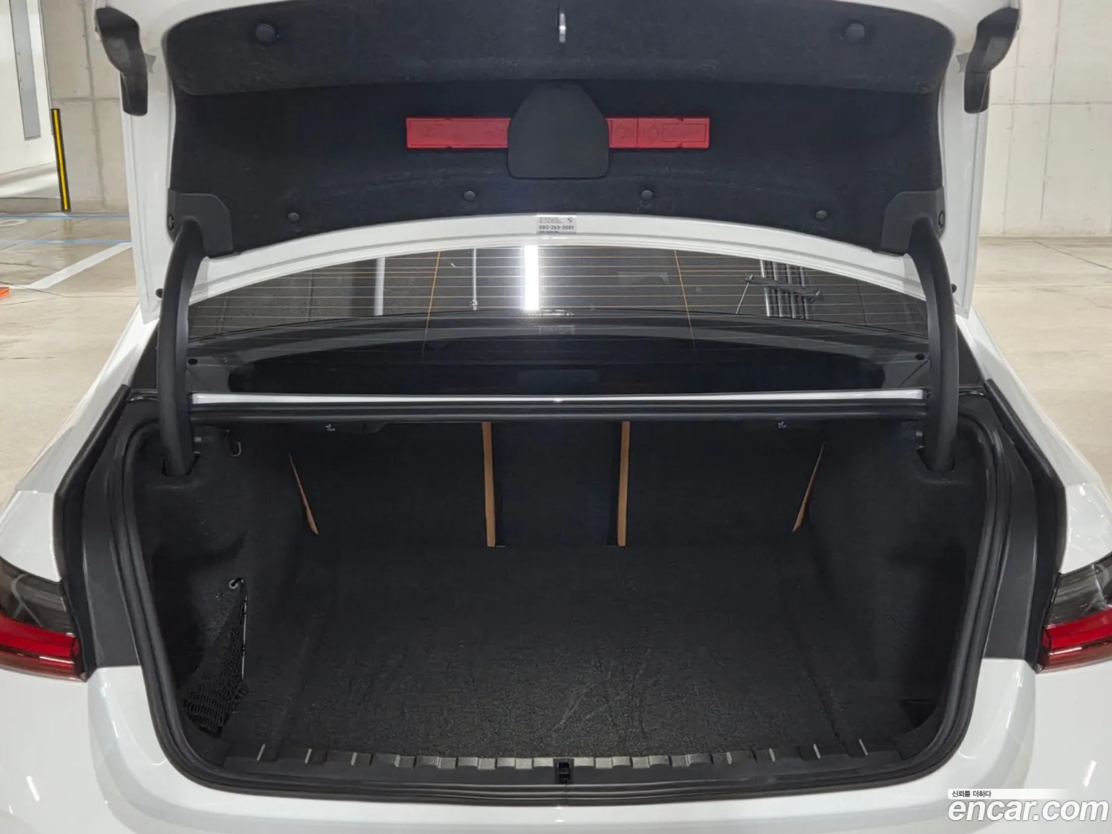 BMW 3 Series 2025 — 12