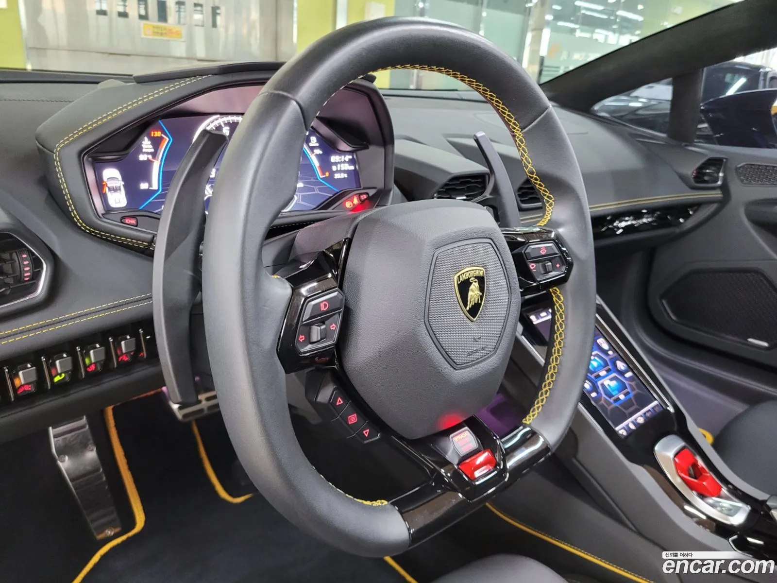 Lamborghini Huracan 2023 — 18